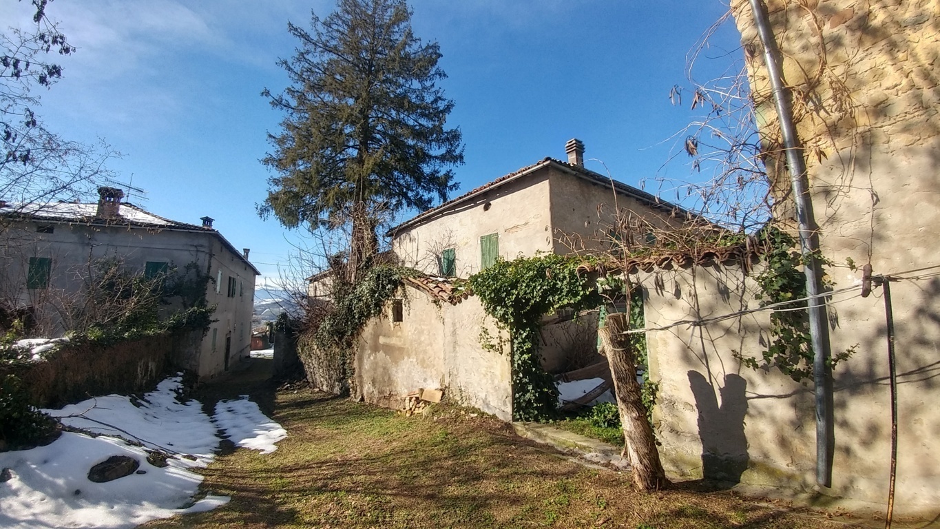 Immagine 8 di Rustico / casale in vendita  a Zocca