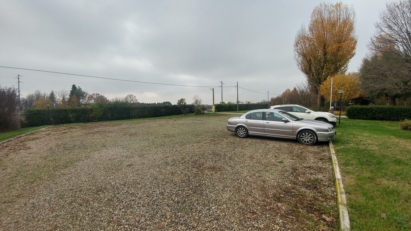 Immagine 12 di Casa bifamiliare in vendita  in Via di Villanova 470 a Modena