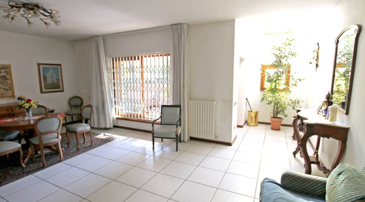 Immagine 2 di Villetta a schiera in vendita  in SS3 1240 a Terni