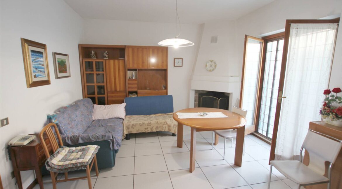 Immagine 4 di Villetta a schiera in vendita  in SS3 1240 a Terni