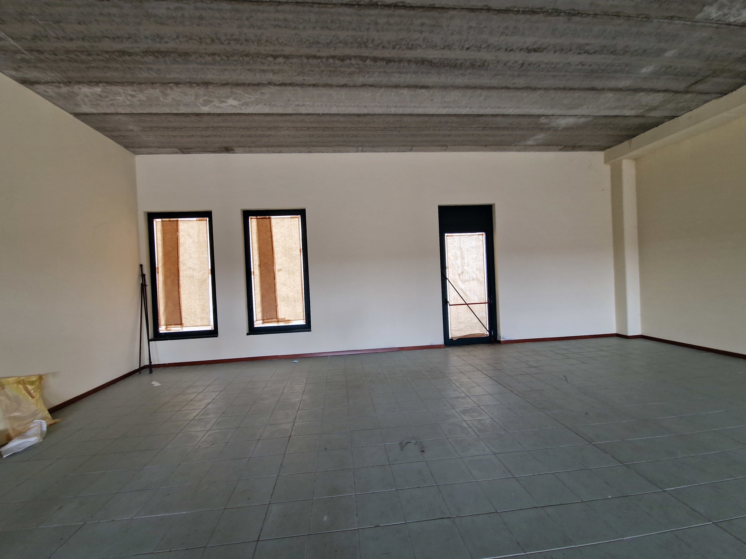 Immagine 7 di Capannone industriale in vendita  in Viale Giacomo Puccini a Lucca