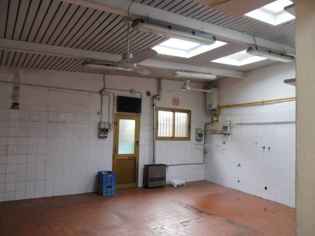 Immagine 11 di Attività artigianale in vendita  in Via Sant' Andrea a Santa Croce Sull'arno