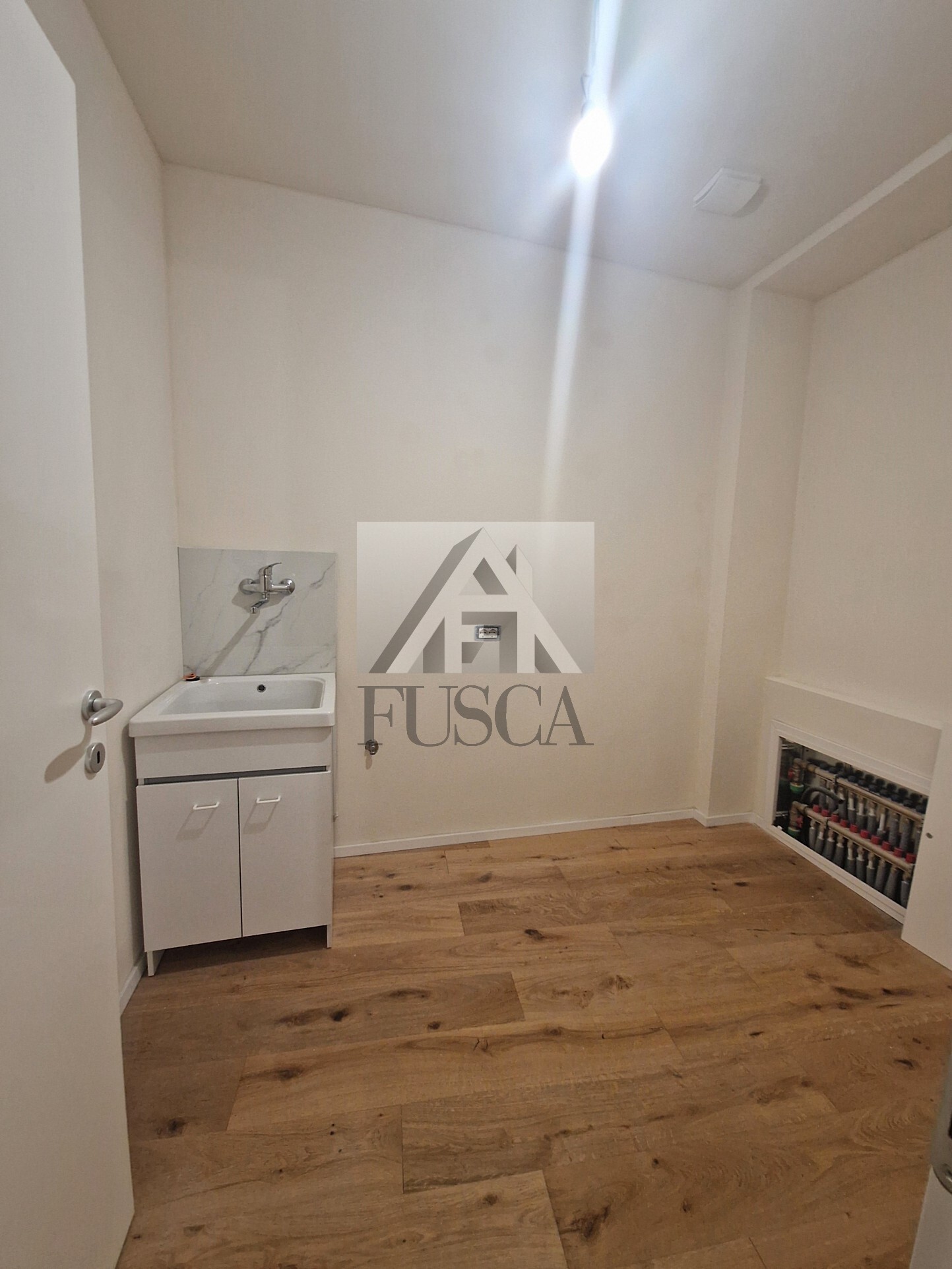 Immagine 9 di Pentalocale in vendita  in Via San Paolino a Lucca