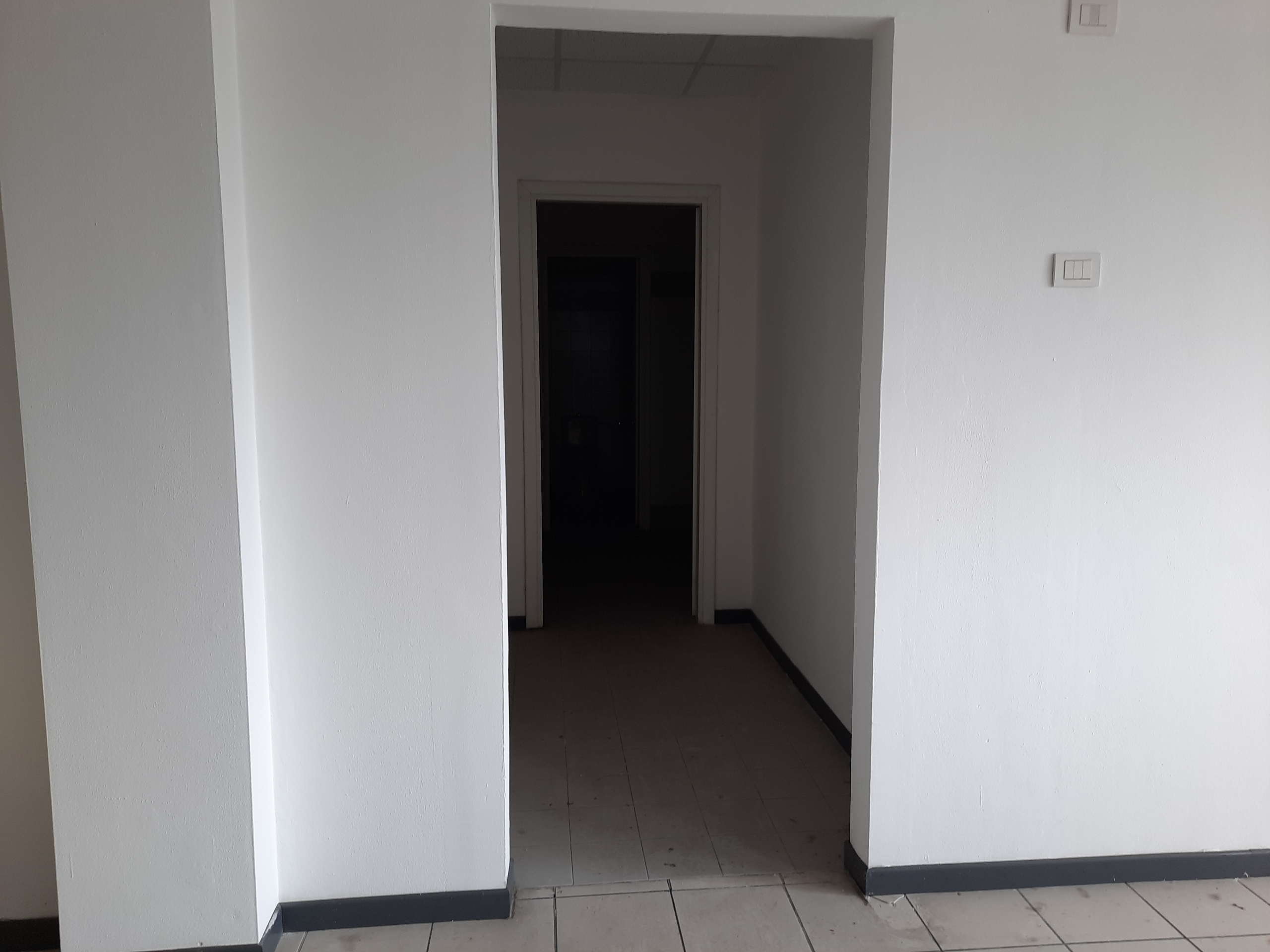 Immagine 13 di Ufficio in affitto  in Viale G. Puccini a Lucca