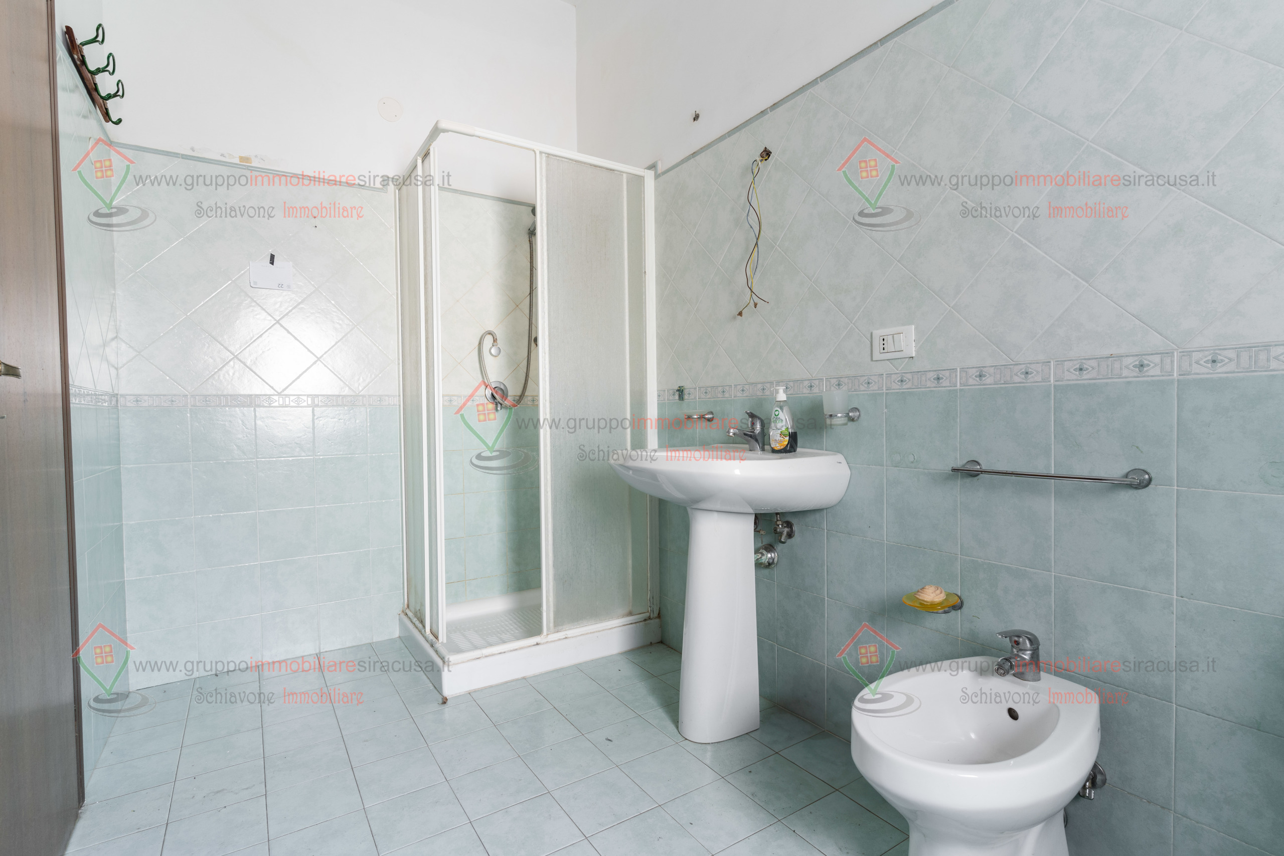 Immagine 17 di Pentalocale in vendita  a Siracusa