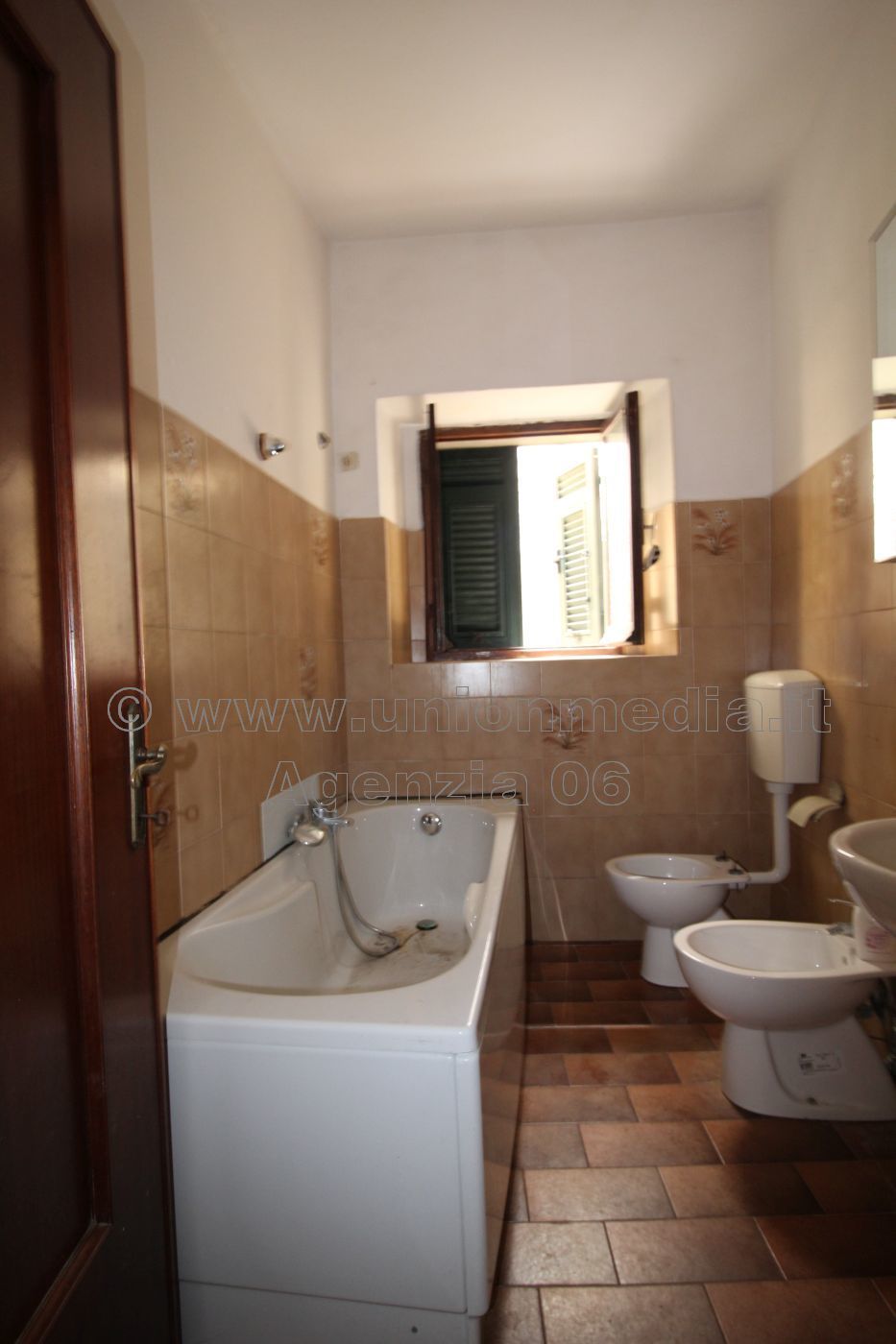 Immagine 14 di Casa semindipendente in vendita  a Arcola