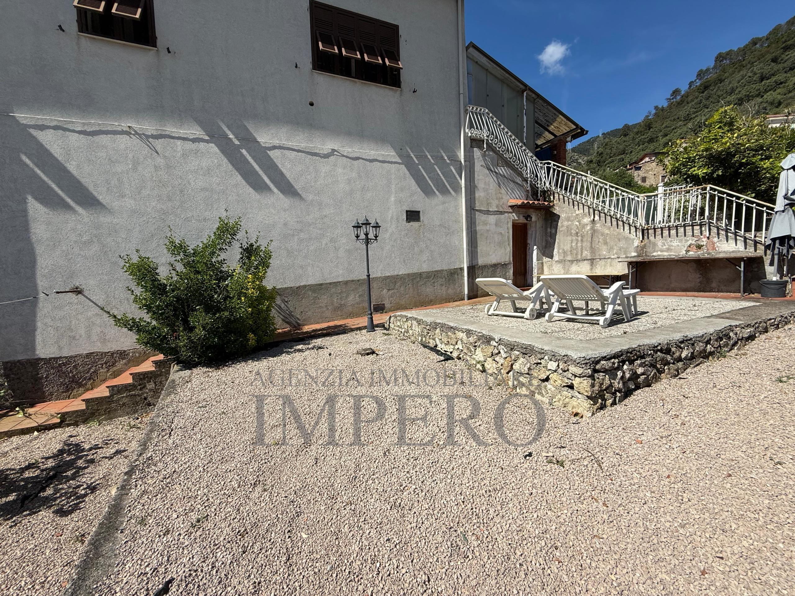 Immagine 31 di Porzione di casa in vendita  in Via Serro Inferiore 15 a Ventimiglia