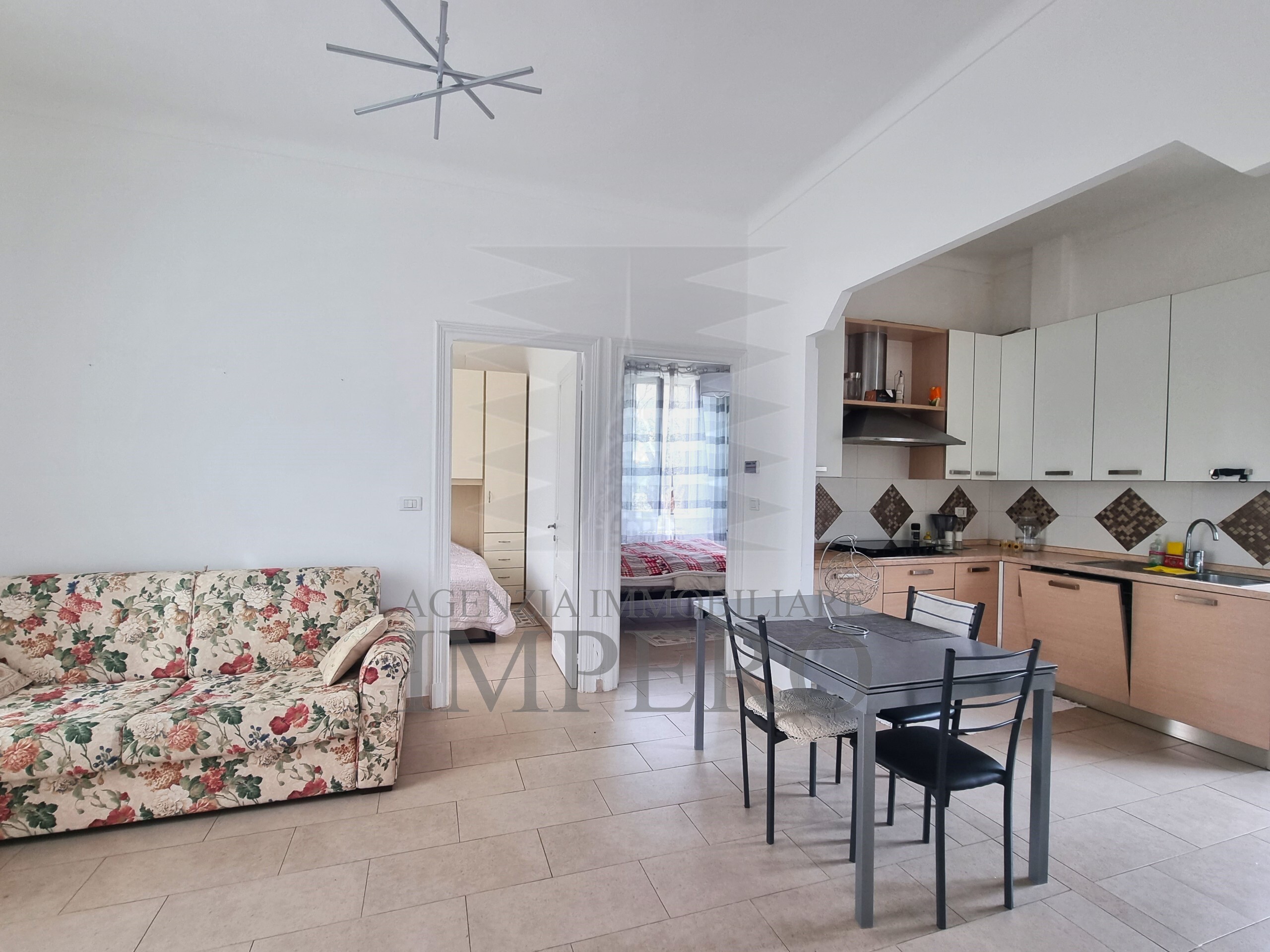 Immagine 4 di Casa indipendente in vendita  in Via alla Spiaggia 21 a Ventimiglia