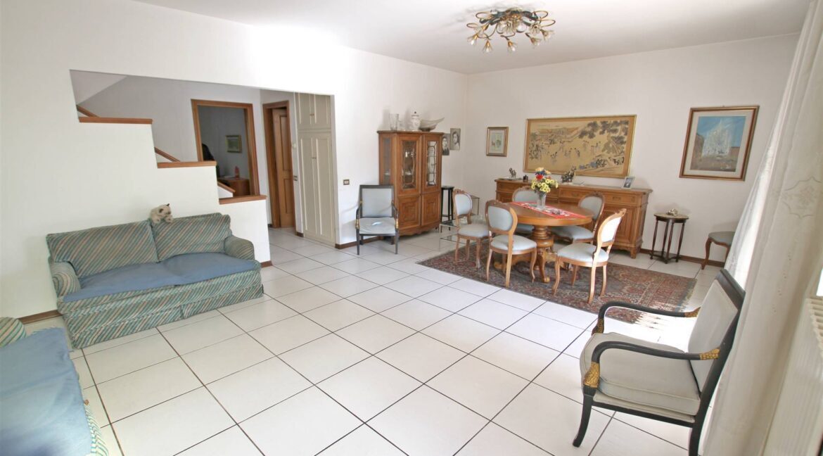 Immagine 7 di Villetta a schiera in vendita  in SS3 1240 a Terni