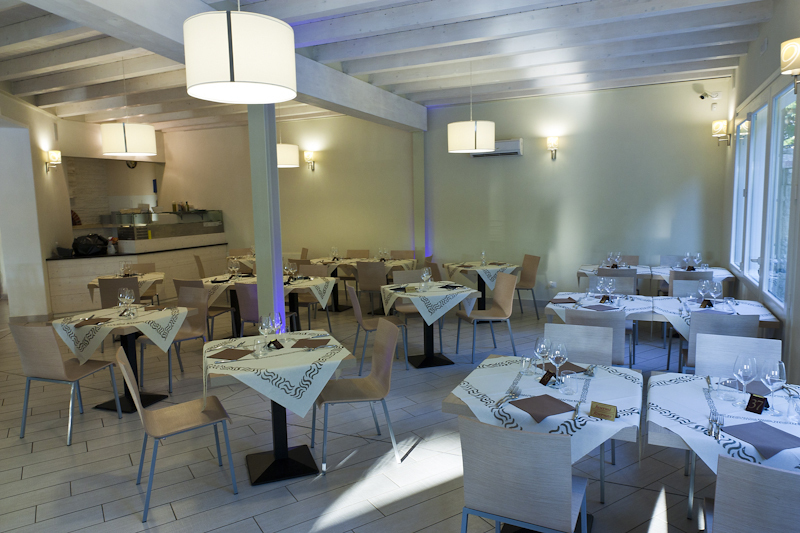 Immagine 4 di Bar / Ristorante in vendita  in Via dell'Acquacalda a Lucca