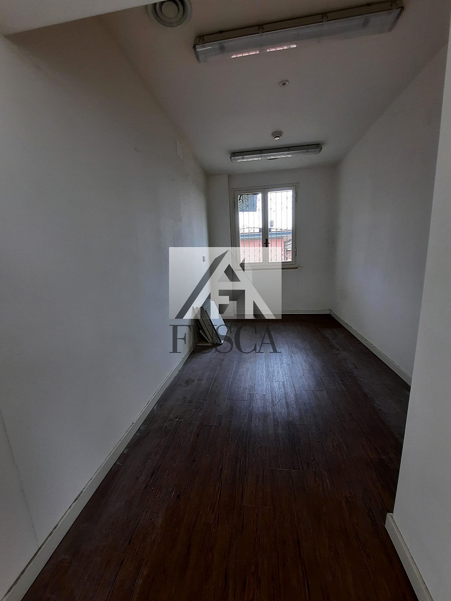 Immagine 10 di Locale commerciale in affitto  in Via Vecchia Pesciatina a Lucca