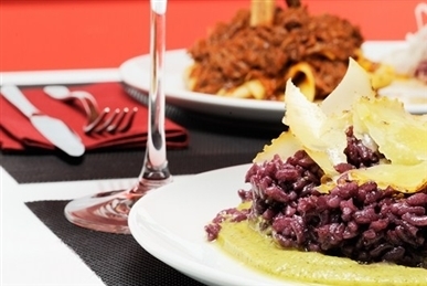 Immagine 8 di Capannone industriale in vendita  a Capannori