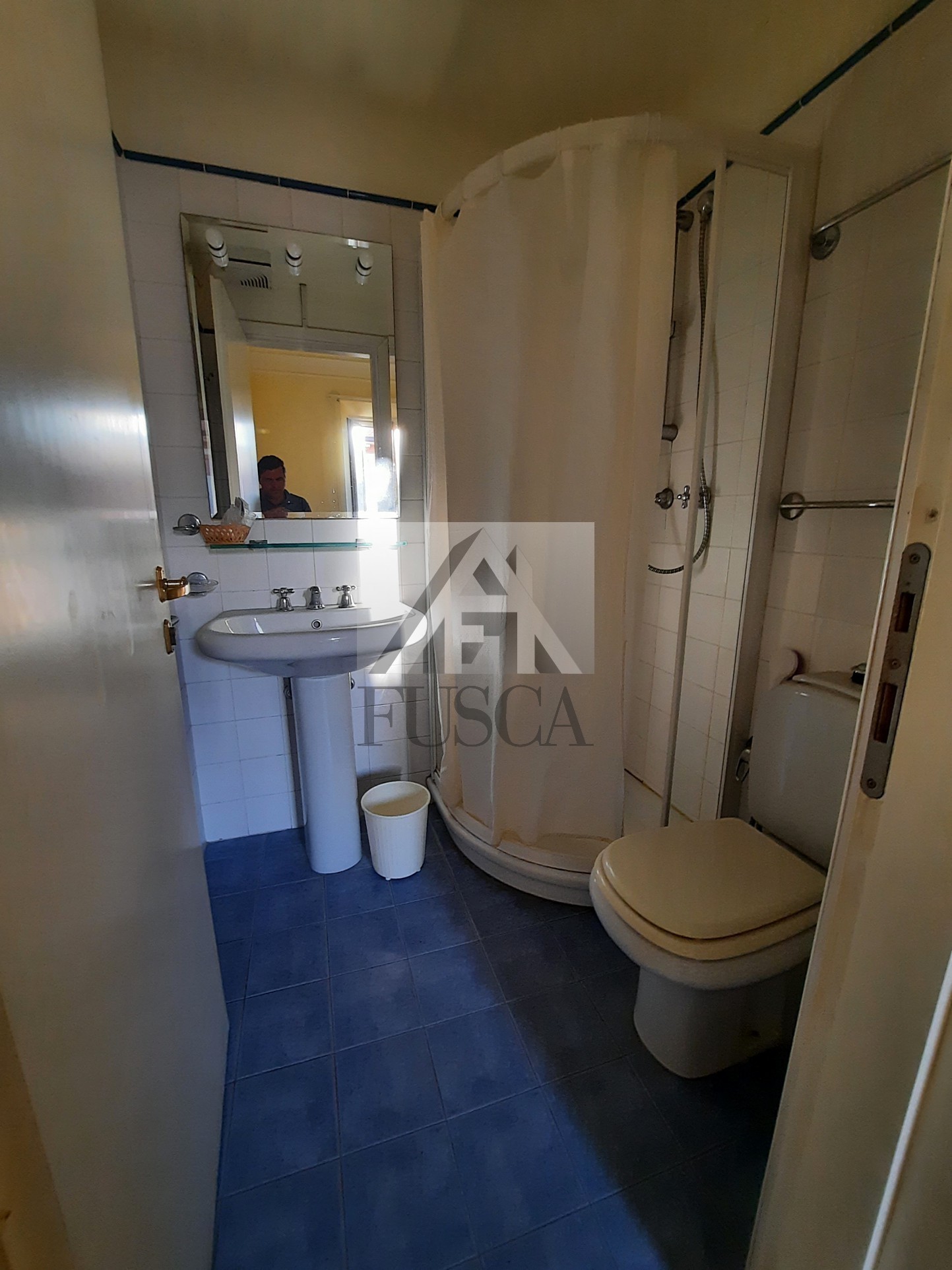 Immagine 9 di Albergo/B&B/Residence in vendita  in via carrara a Viareggio