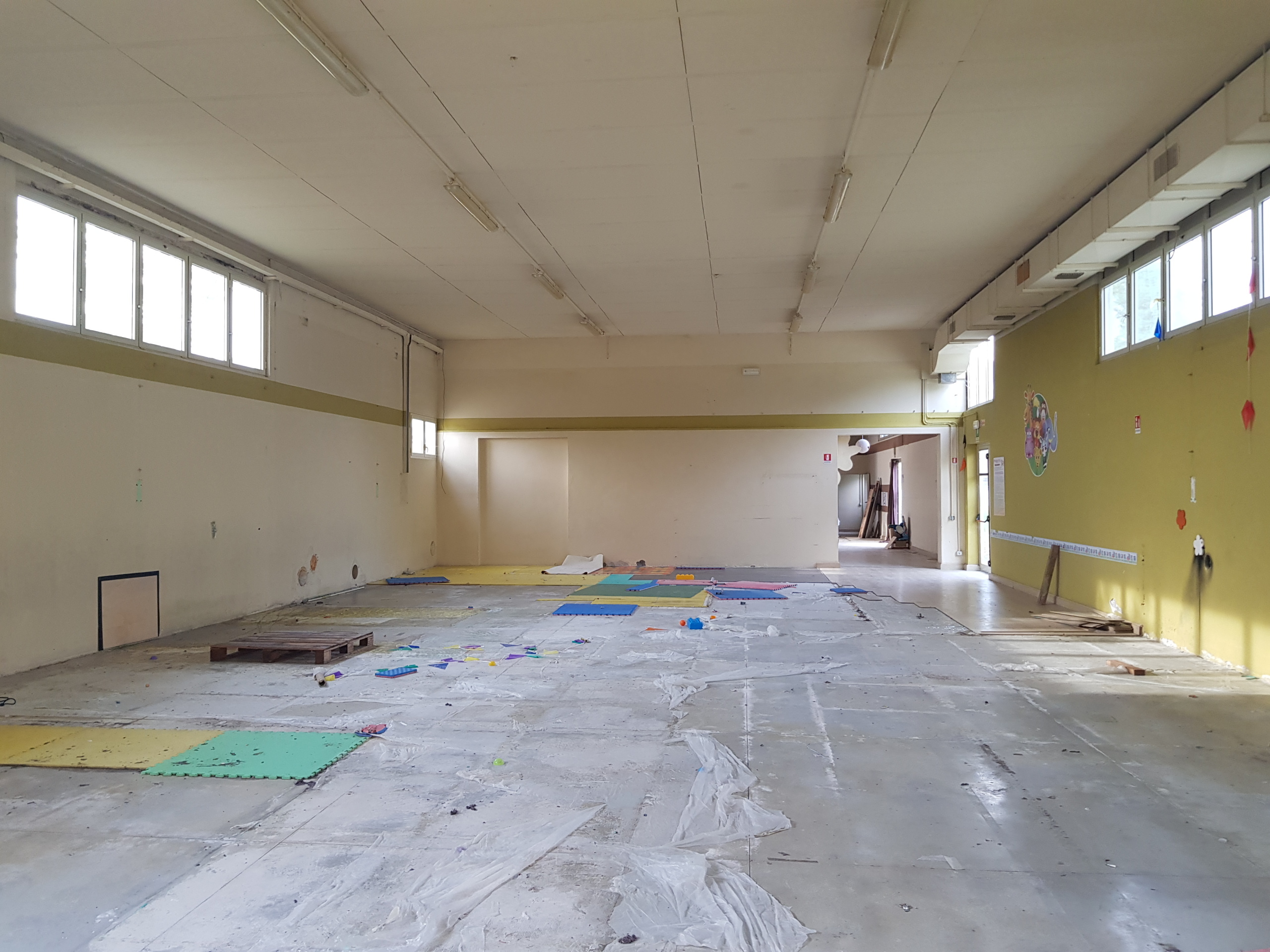 Immagine 1 di Capannone industriale in vendita  in Via della Madonnina a Capannori