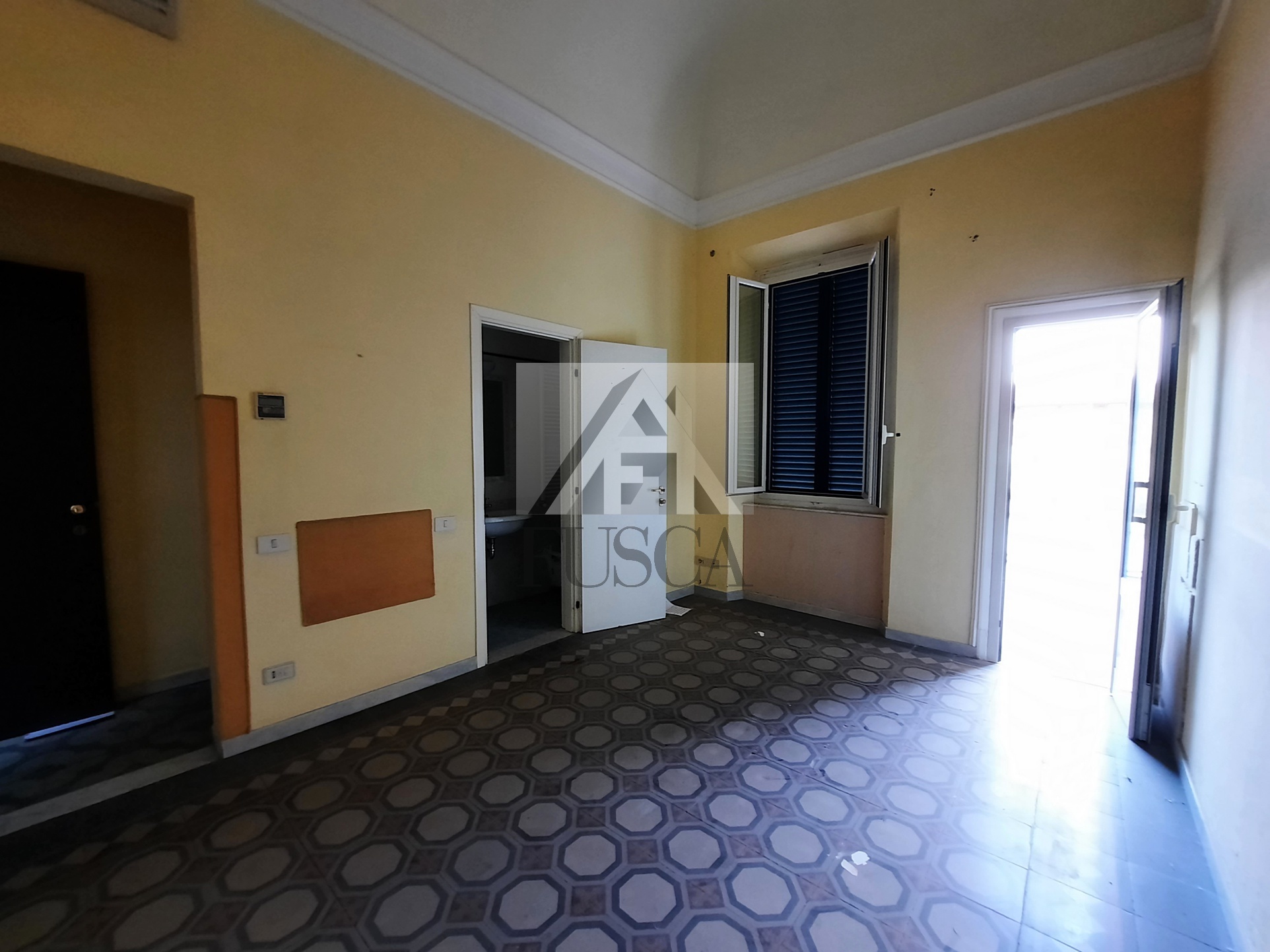 Immagine 11 di Albergo/B&B/Residence in vendita  in via carrara a Viareggio