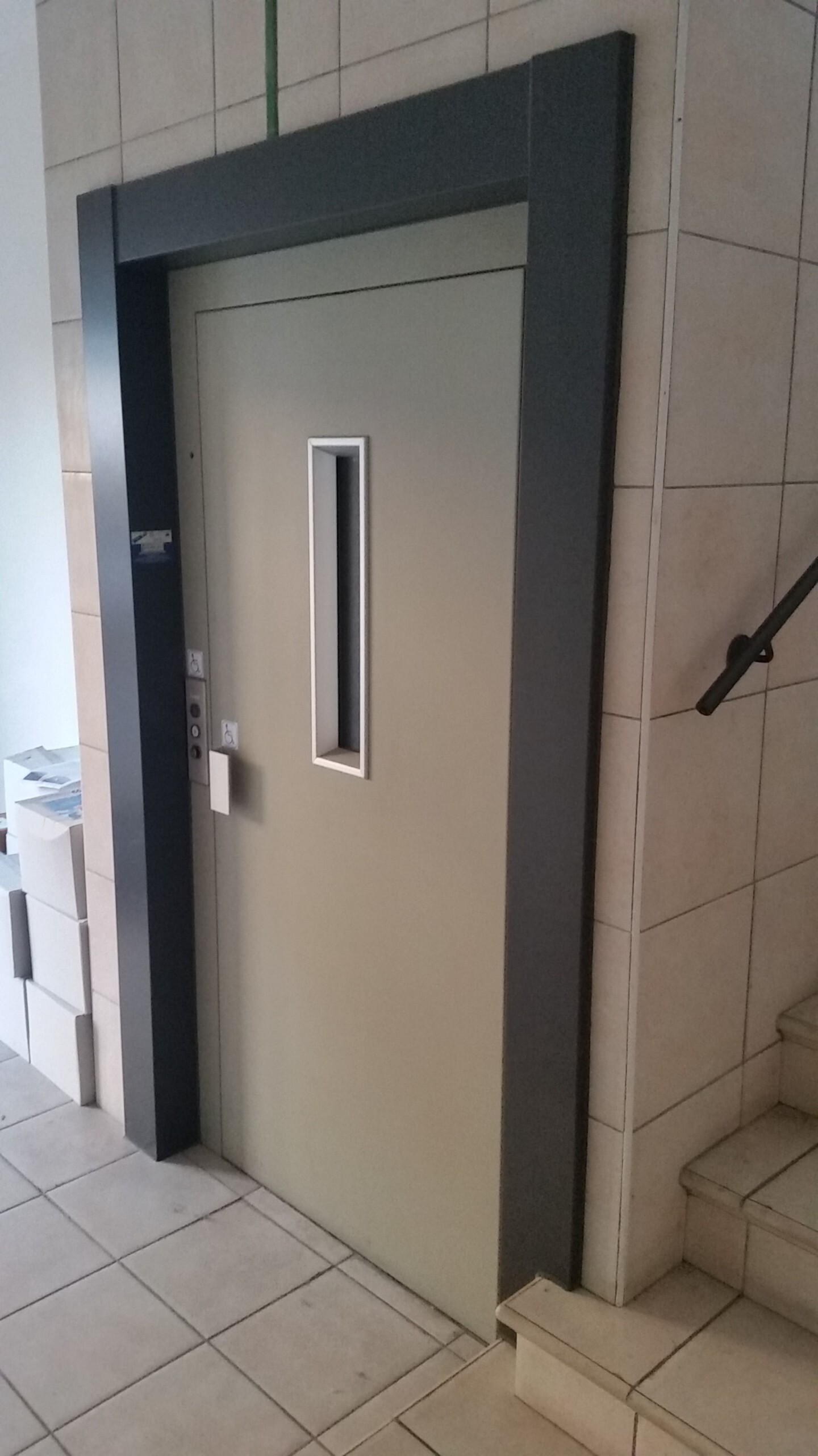 Immagine 4 di Ufficio in vendita  in Via de gasperi a Lucca