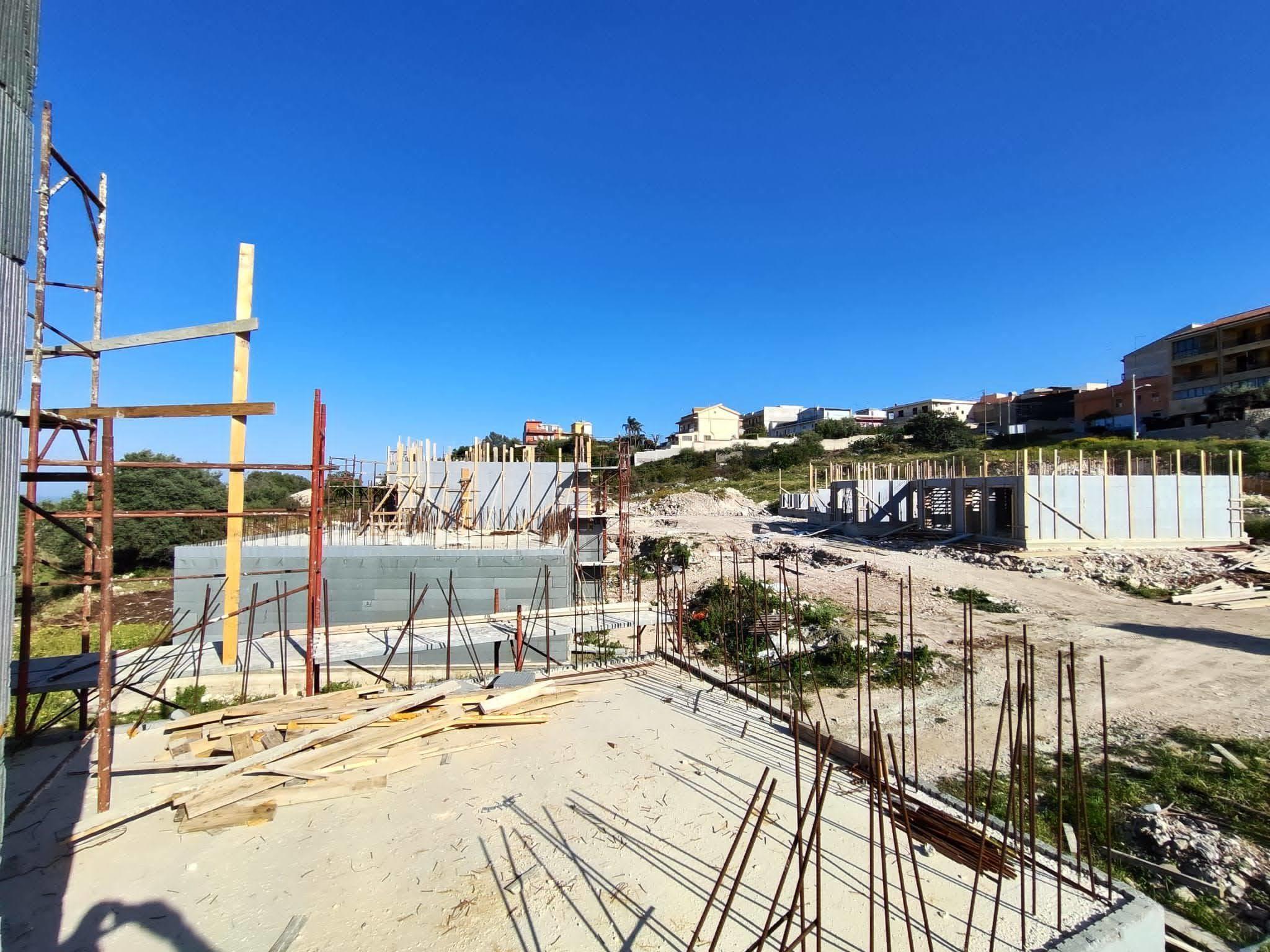 Immagine 31 di Casa bifamiliare in vendita  a Siracusa