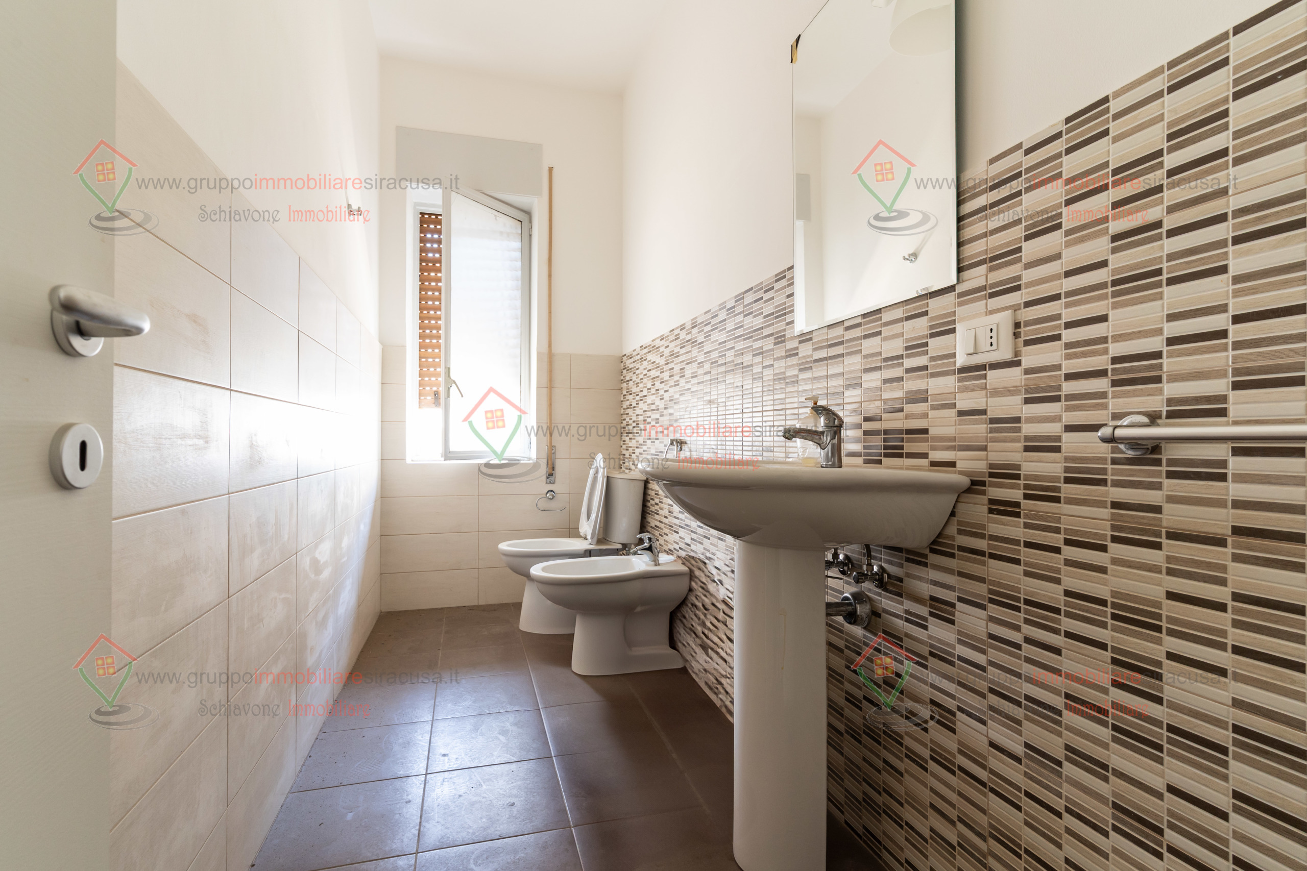 Immagine 11 di Appartamento in affitto  a Siracusa