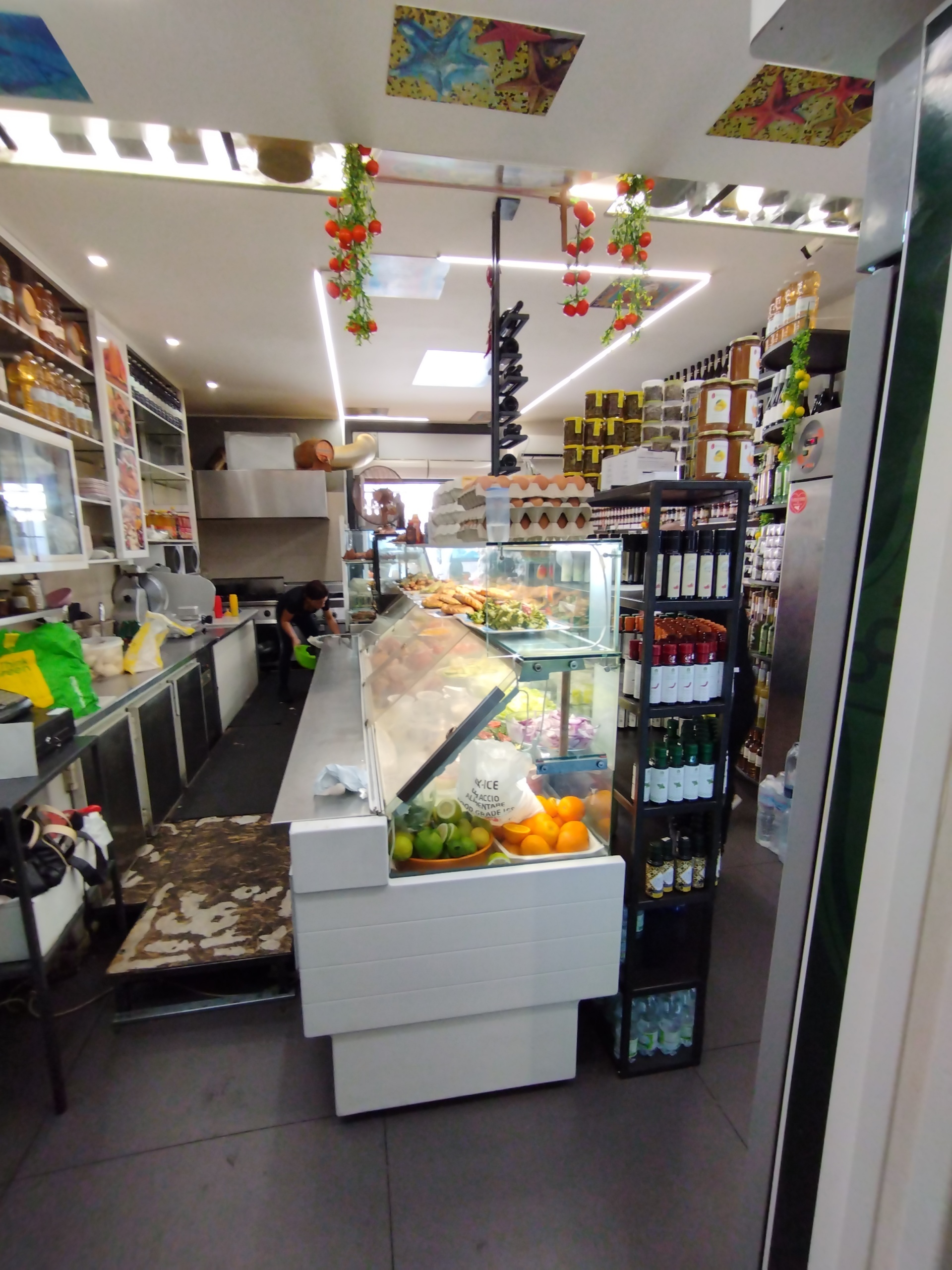 Immagine 15 di Attività commerciale in vendita  in Corso Umberto I a Siracusa