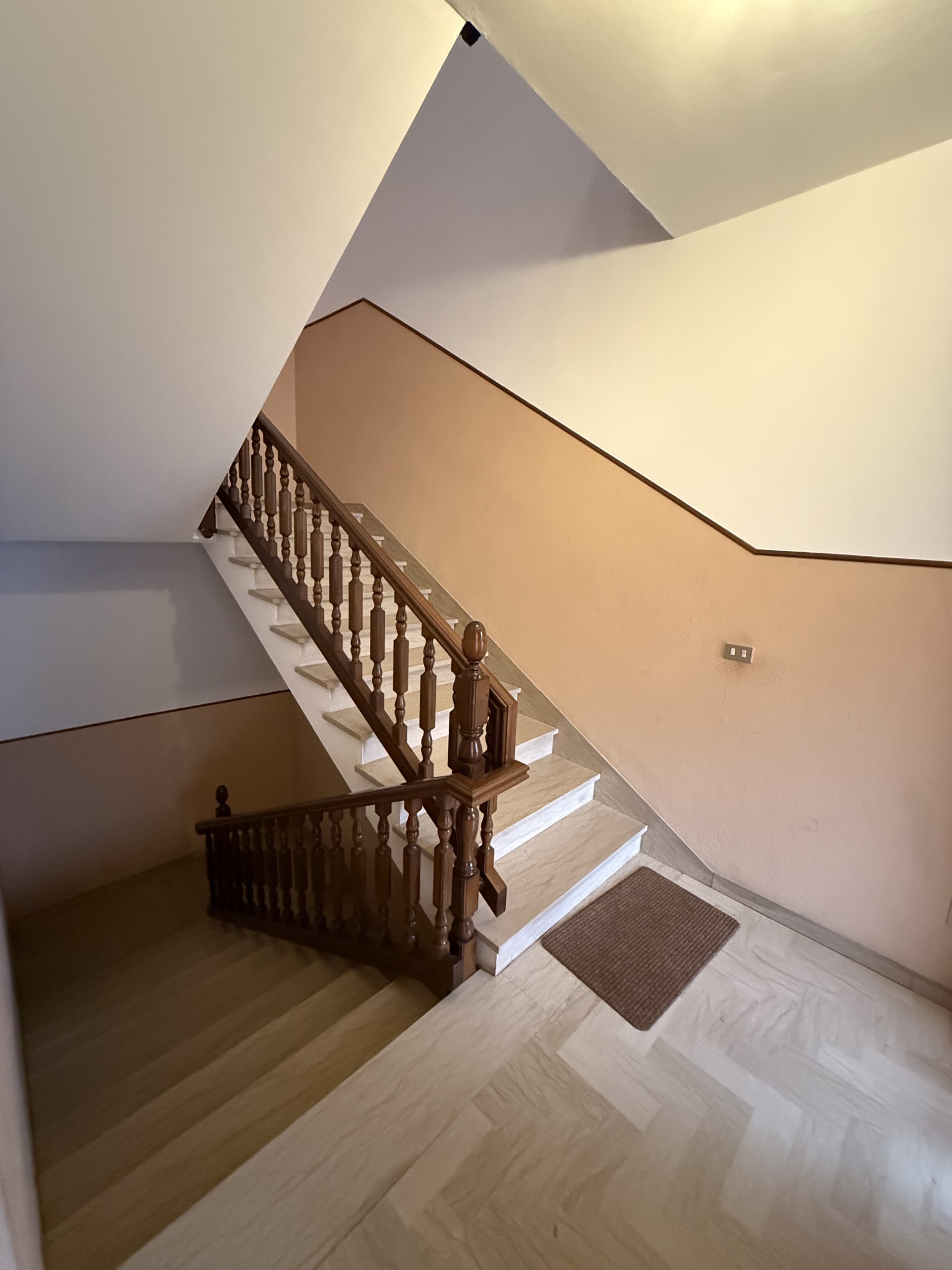 Immagine 57 di Pentalocale in vendita  in Via Busca 115 a Santarcangelo Di Romagna