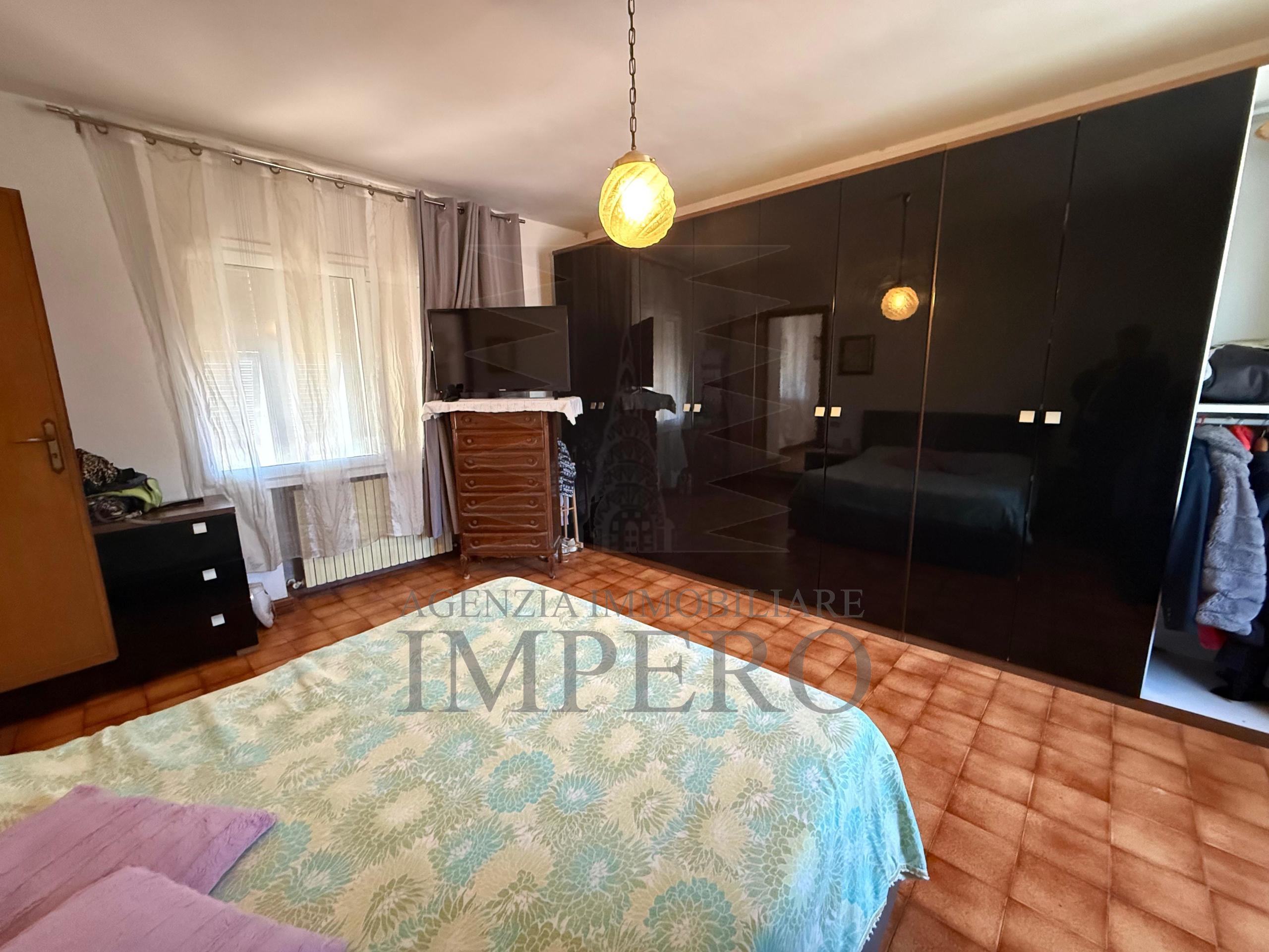 Immagine 12 di Porzione di casa in vendita  in Via Serro Inferiore 15 a Ventimiglia