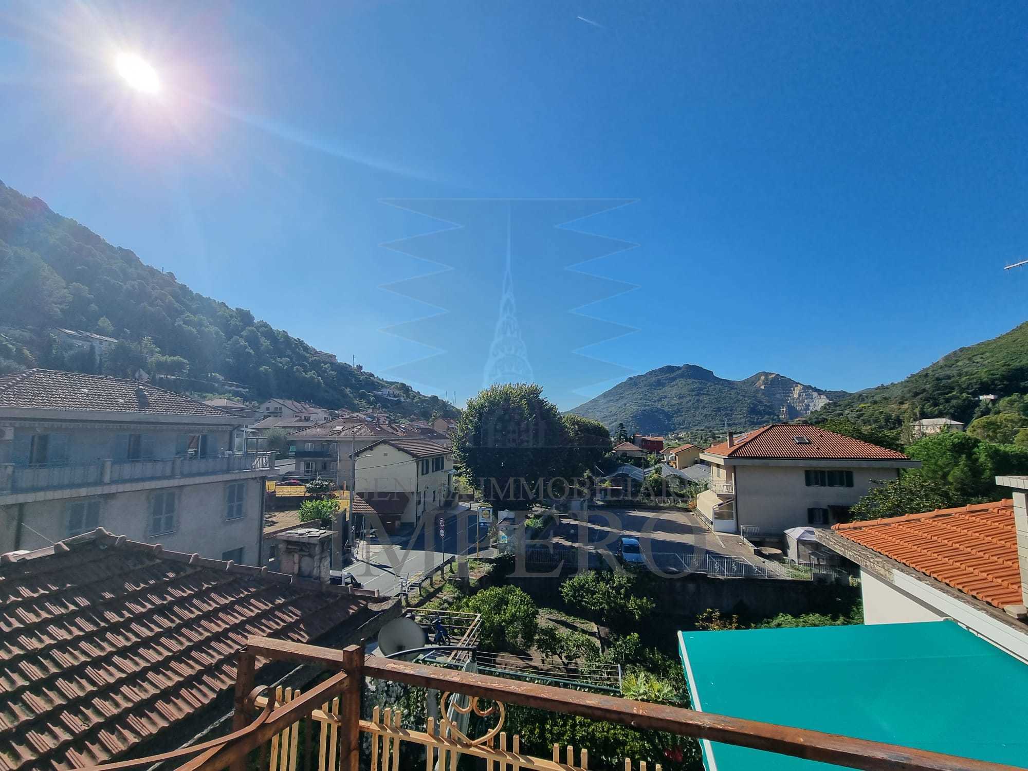 Immagine 30 di Quadrilocale in vendita  in Via Edmondo de Amicis 47 a Ventimiglia