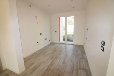 Immagine 3 di Casa bifamiliare in vendita  in Via Gina Romani 15 a Parma