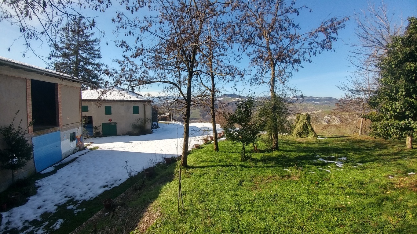 Immagine 31 di Rustico / casale in vendita  a Zocca