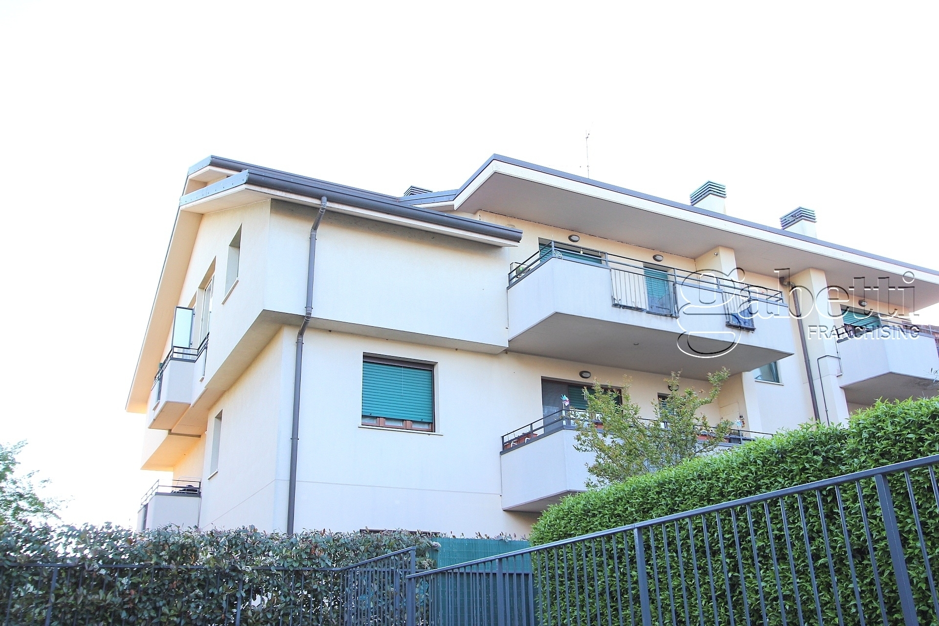 Immagine 24 di Trilocale in vendita  in giacomo leopardi a Lainate