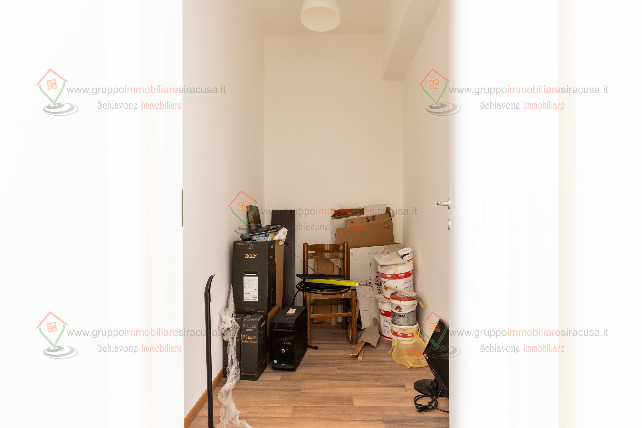 Immagine 13 di Appartamento in affitto  a Siracusa