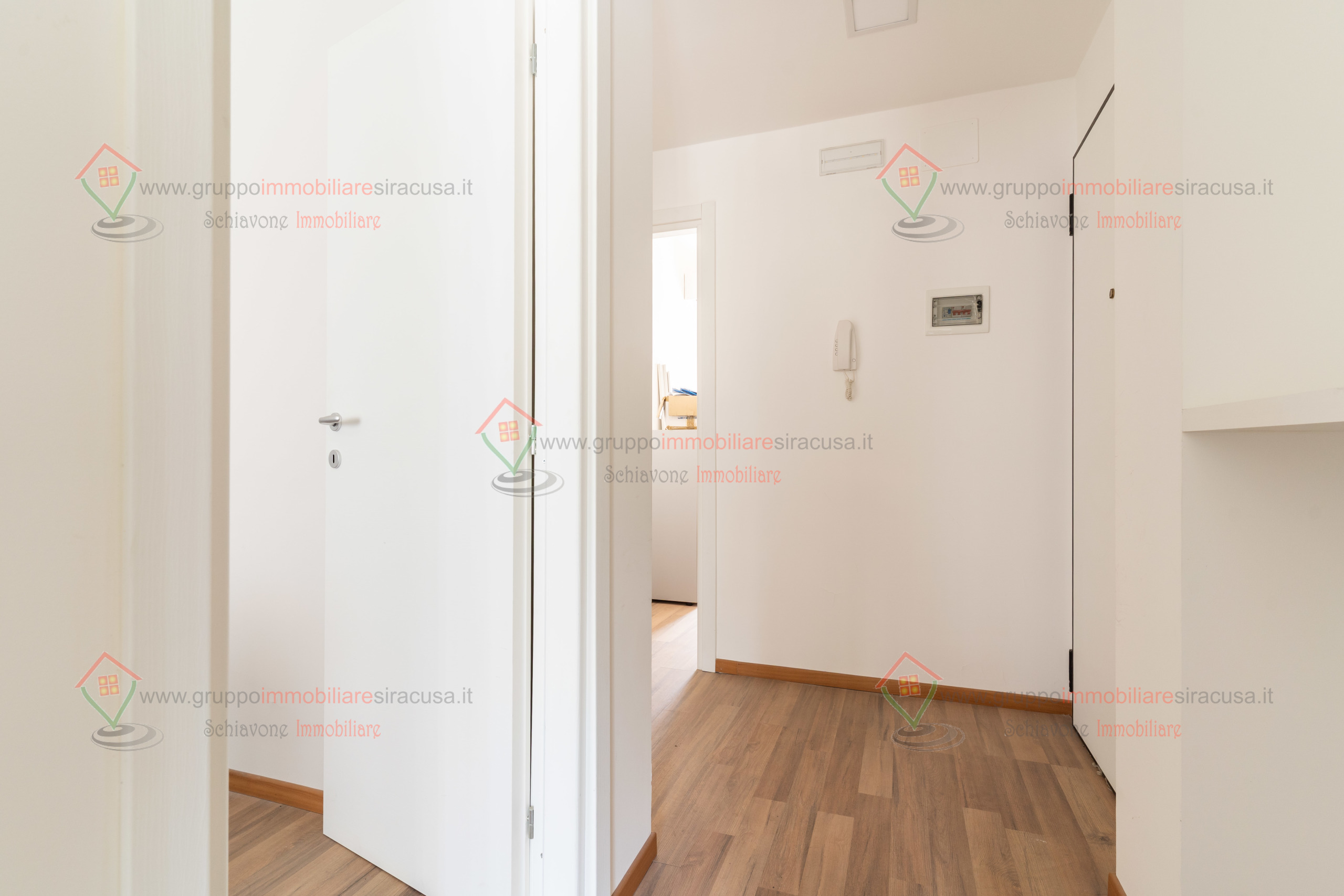 Immagine 5 di Appartamento in affitto  a Siracusa