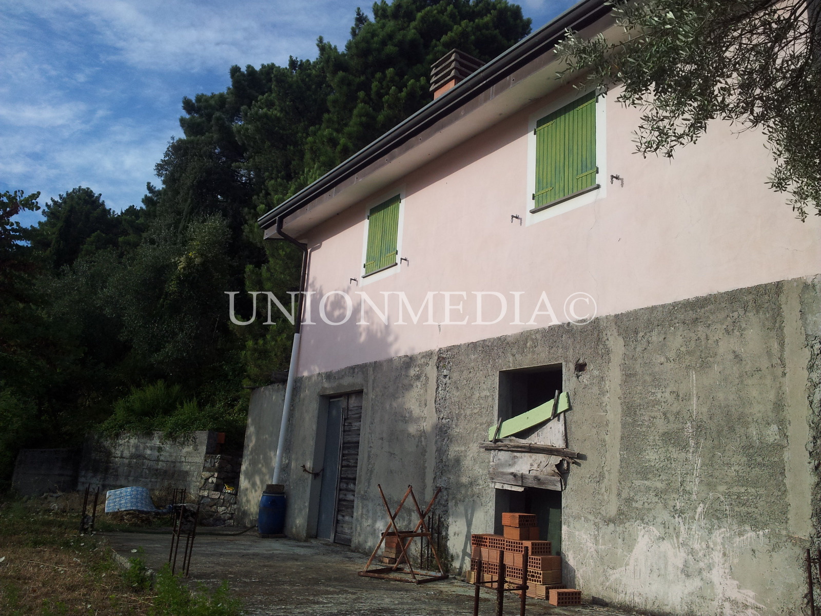 Immagine 29 di Rustico / casale in vendita  in via carignano a Fosdinovo