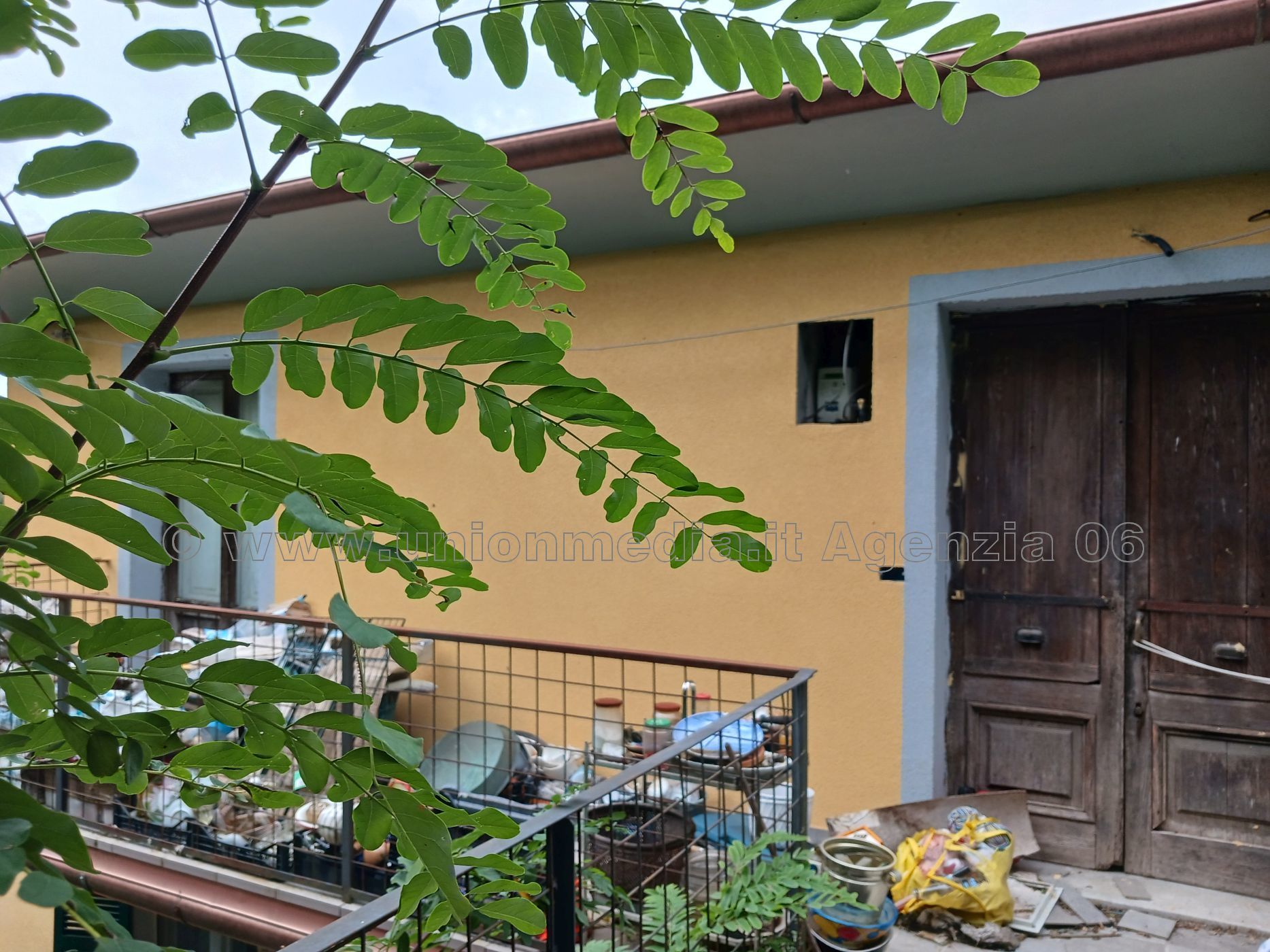 Immagine 5 di Appartamento in vendita  a Lerici