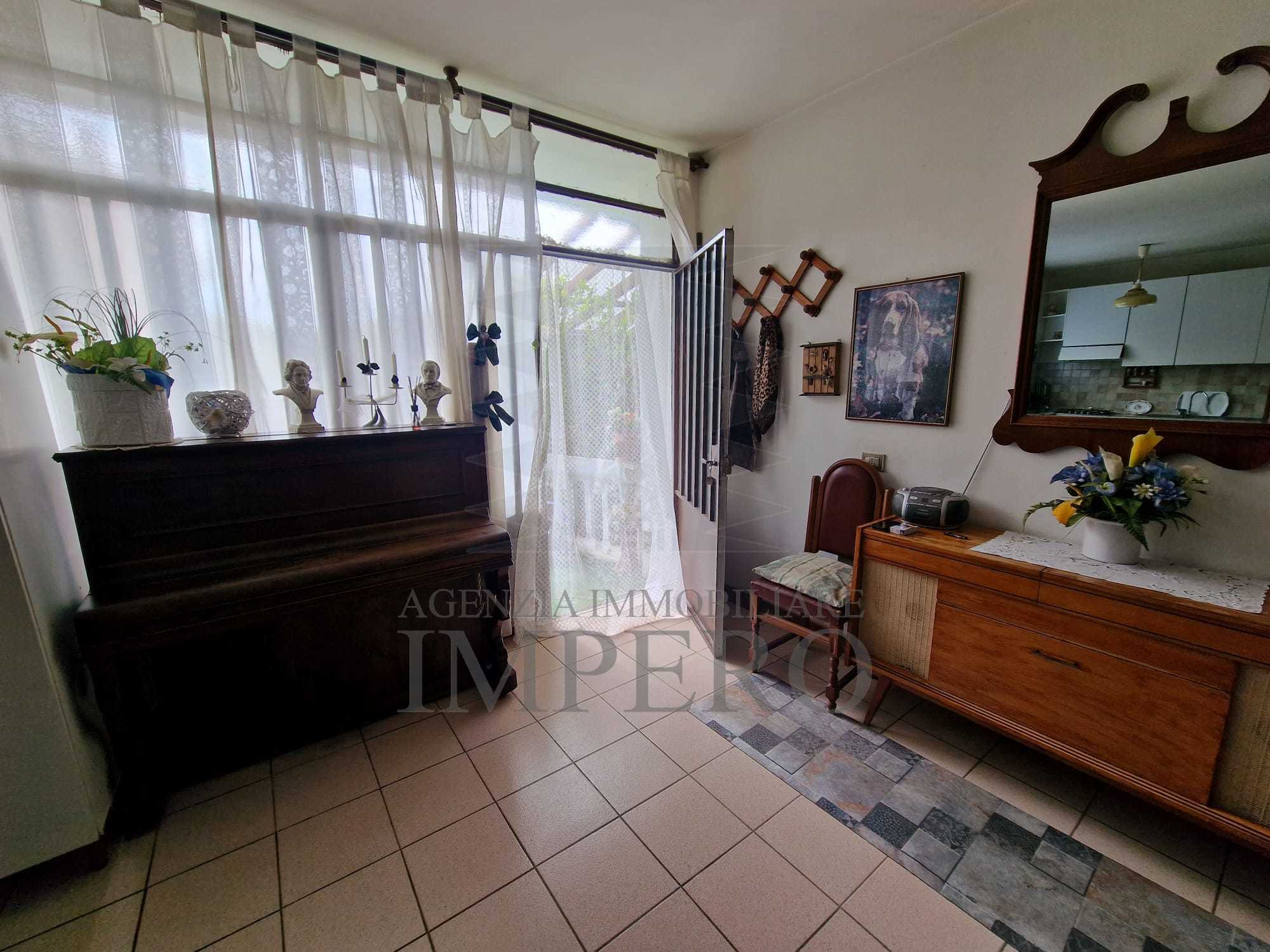 Immagine 23 di Porzione di casa in vendita  in Via Tremola 11 a Ventimiglia