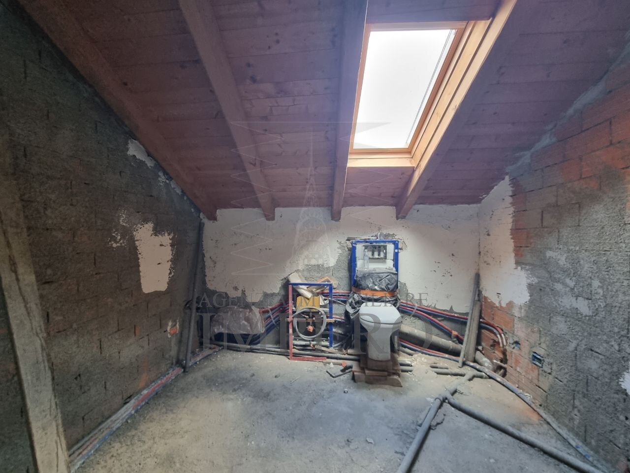 Immagine 19 di Casa indipendente in vendita  in Via Tamagna 25 a Ventimiglia