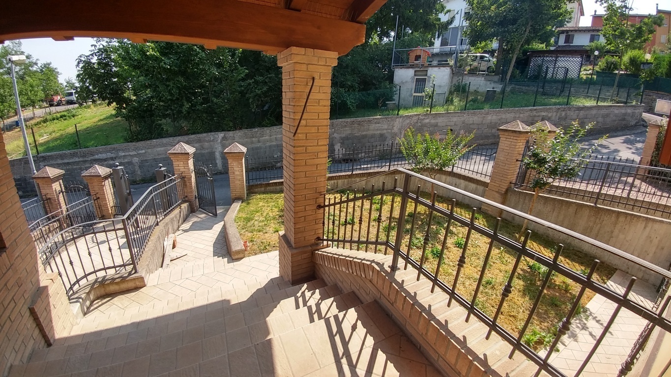 Immagine 1 di Appartamento in vendita  a Vergato