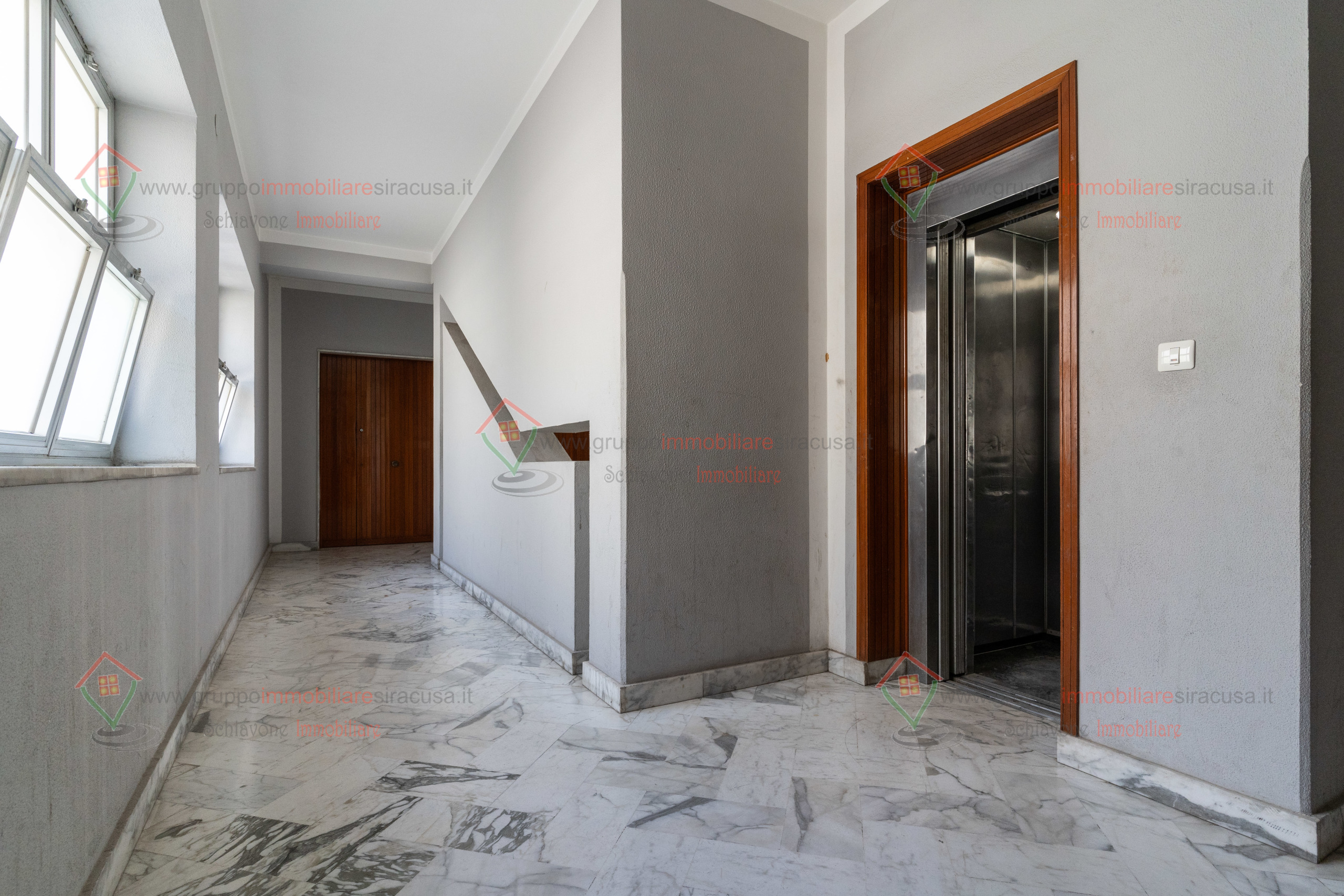 Immagine 20 di Pentalocale in vendita  a Siracusa