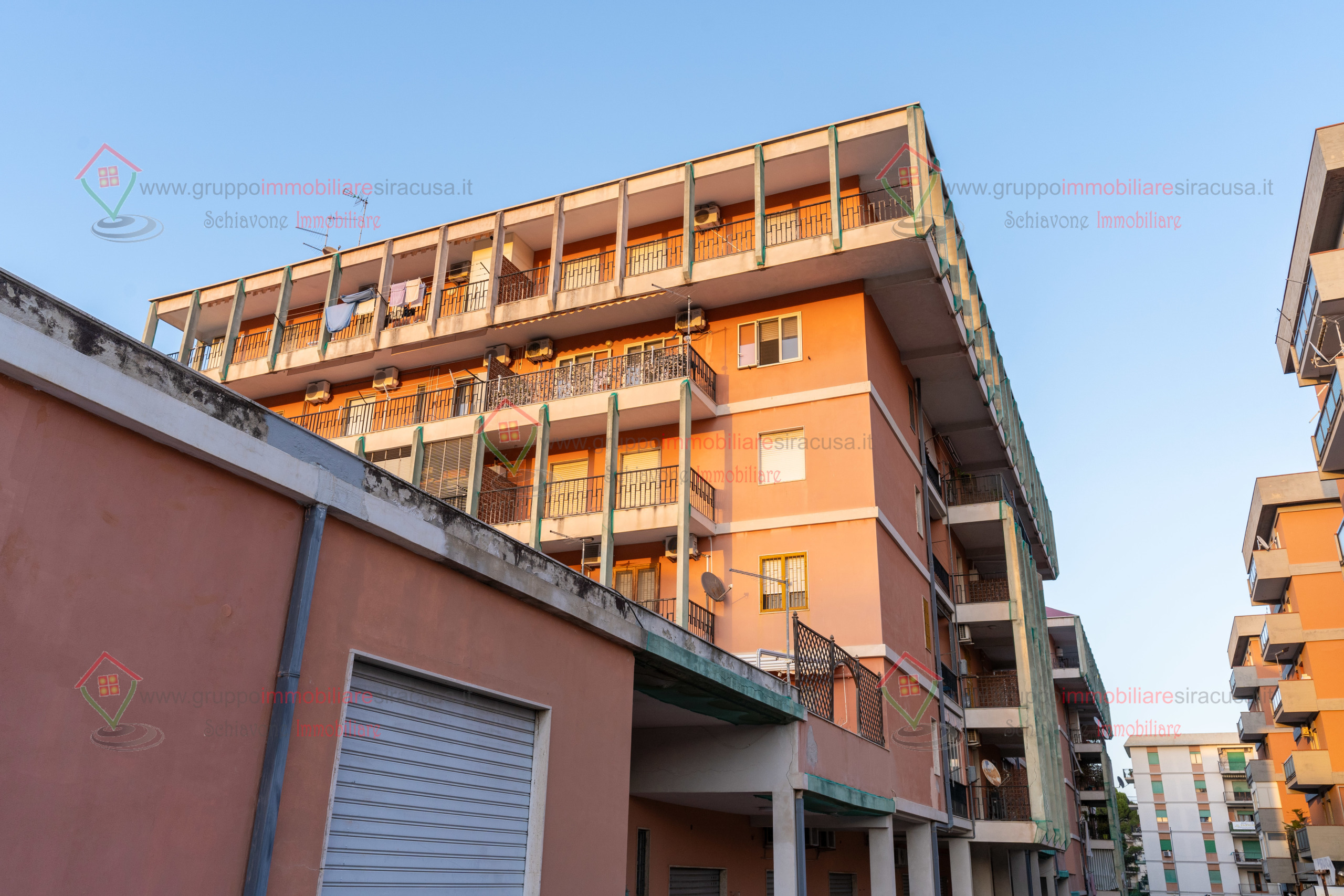 Immagine 28 di Attico in vendita  a Siracusa