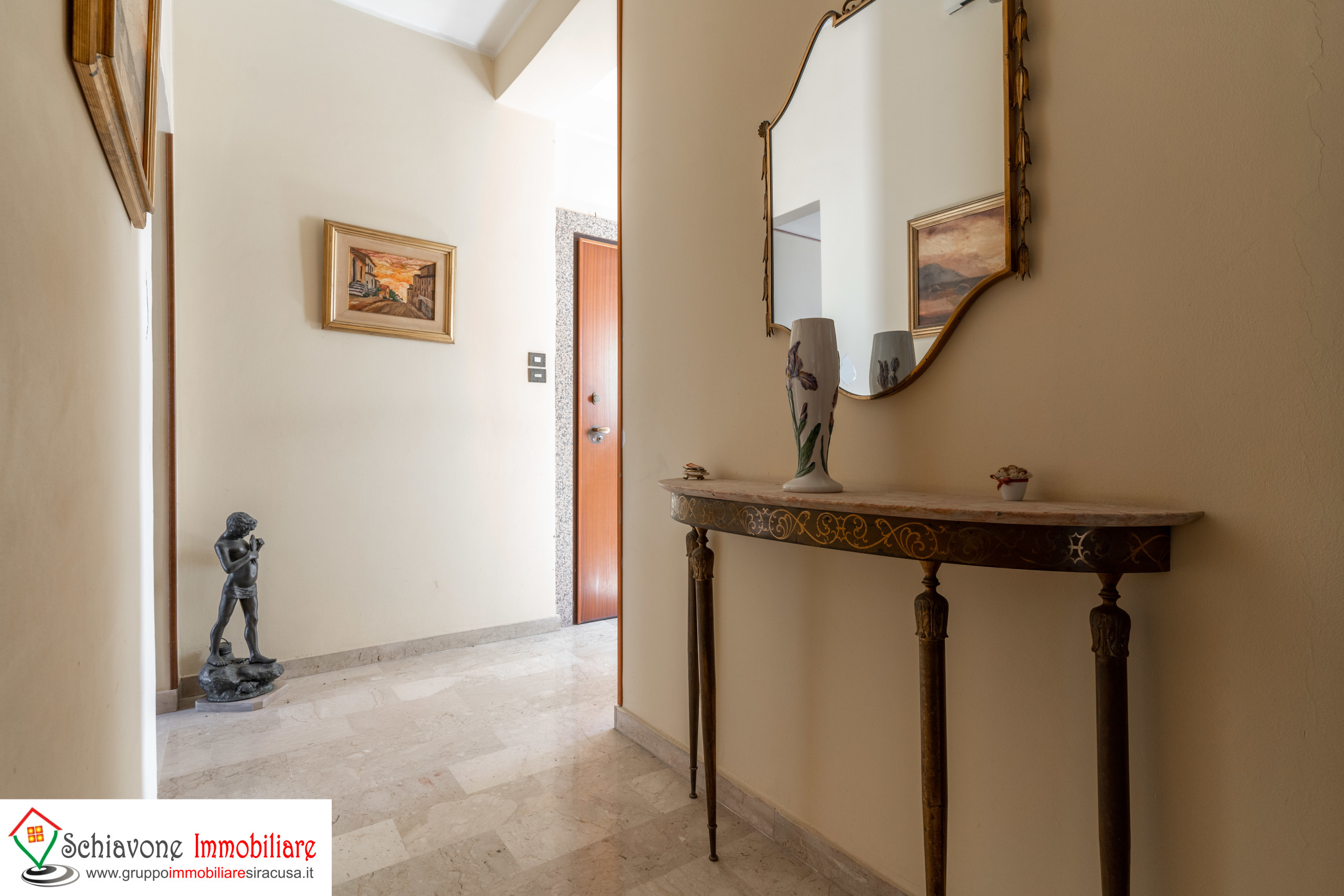 Immagine 14 di Attico in vendita  a Siracusa