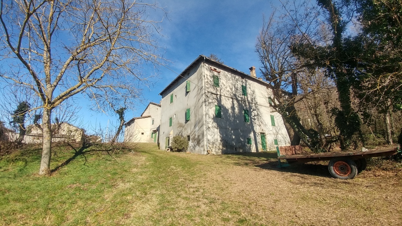 Immagine 2 di Rustico / casale in vendita  a Zocca