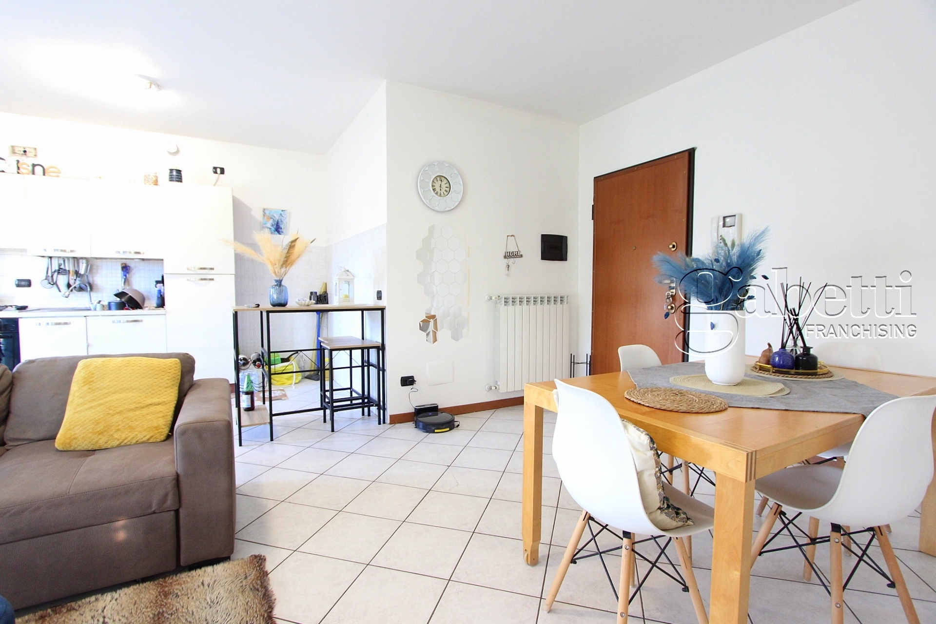 Immagine 9 di Trilocale in vendita  in giacomo leopardi a Lainate