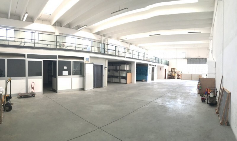 Immagine 5 di Attività artigianale in vendita  in Via Stradone di Camigliano a Capannori