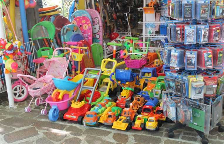 Immagine 2 di Edicola in vendita  in Via Pisana 3672 a Lucca