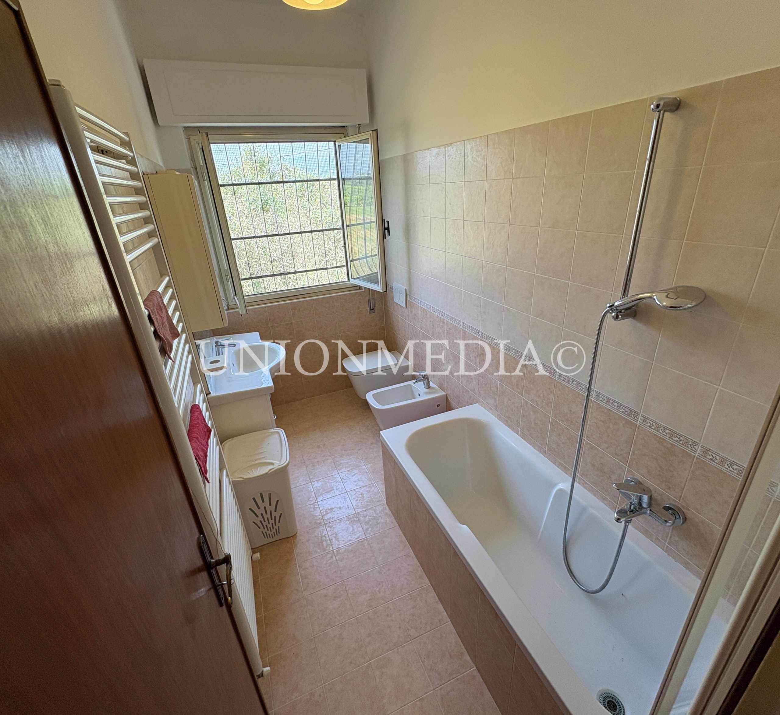 Immagine 21 di Casa indipendente in vendita  in Via bradiola a Sarzana