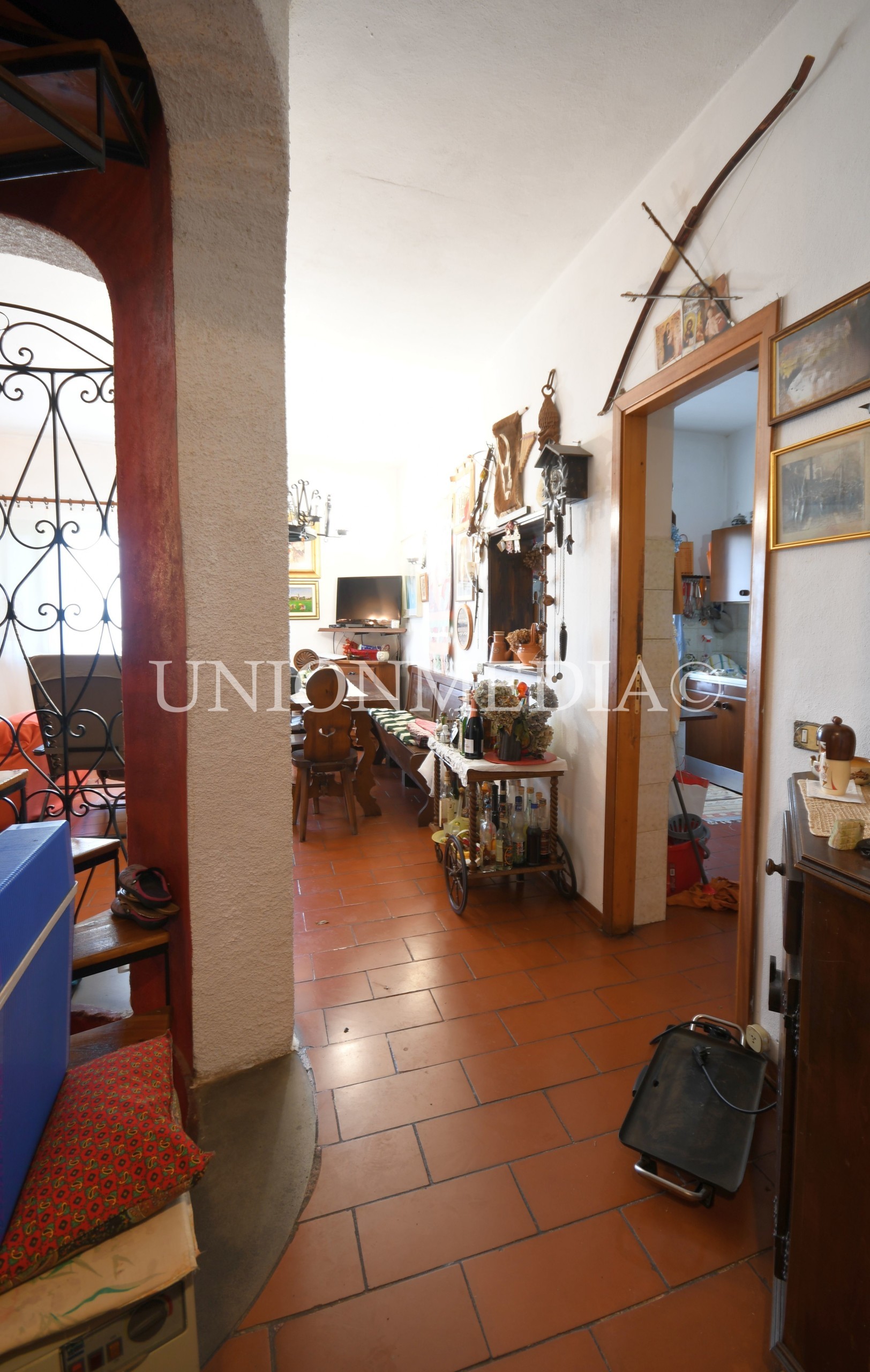 Immagine 15 di Casa indipendente in vendita  a Comano