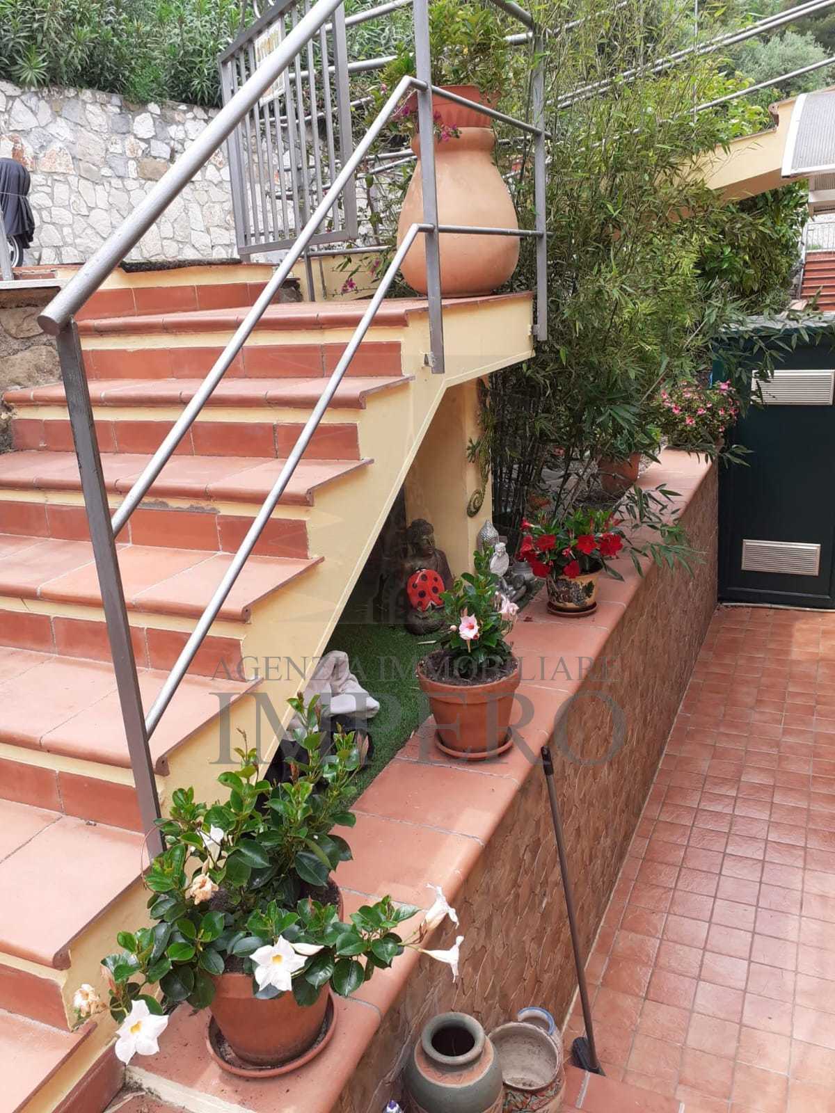 Immagine 21 di Porzione di casa in vendita  in Via Sant'Anna 111 a Ventimiglia