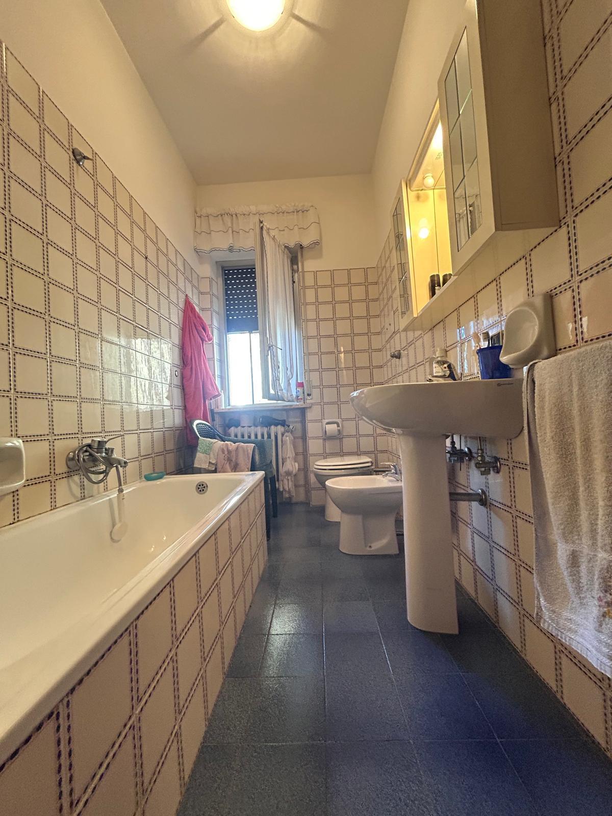 Immagine 8 di Trilocale in affitto  in Viale Maiella 23/A a Francavilla Al Mare