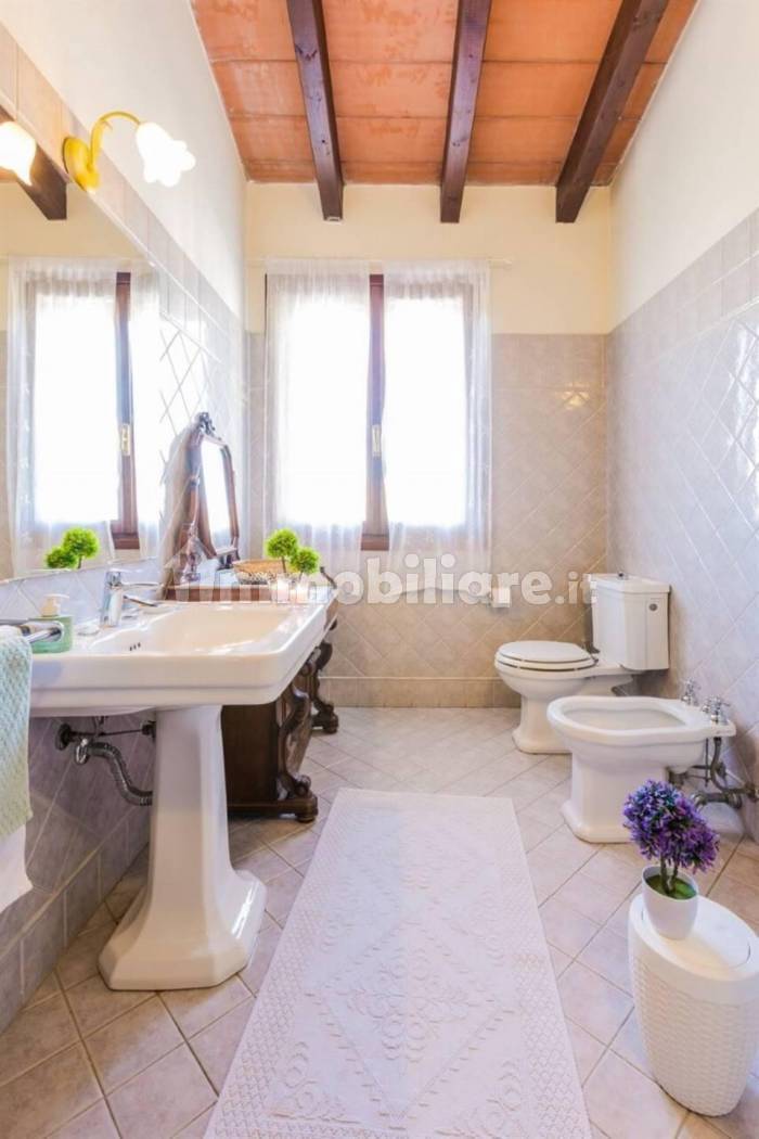 Immagine 25 di Casa bifamiliare in vendita  in Via di Villanova 470 a Modena