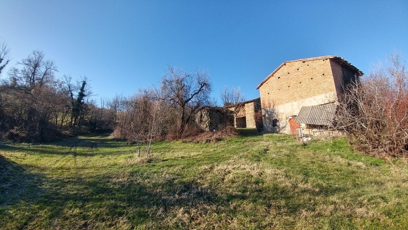 Immagine 13 di Rustico / casale in vendita  in Via della Pace 4 a Valsamoggia