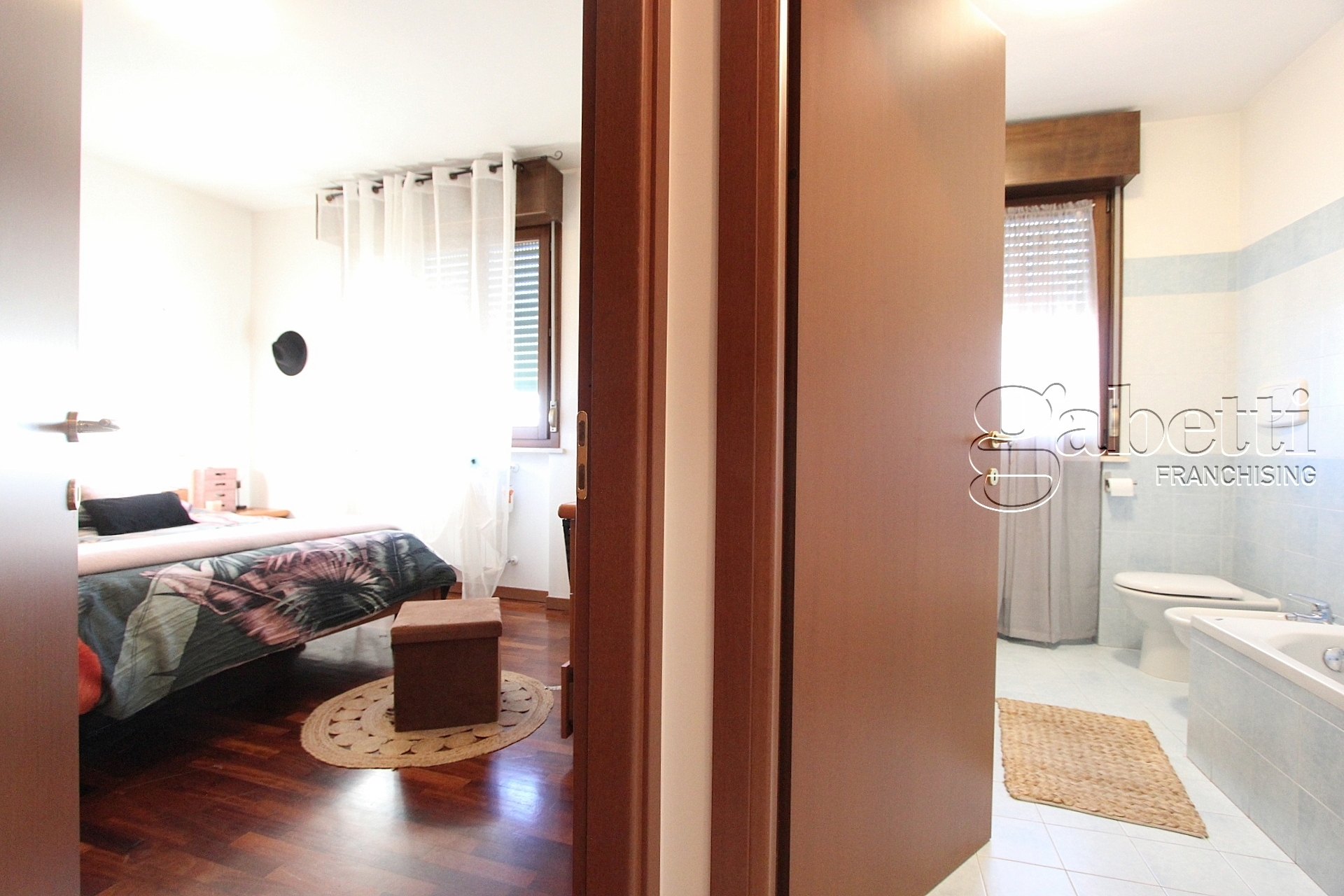 Immagine 14 di Trilocale in vendita  in giacomo leopardi a Lainate